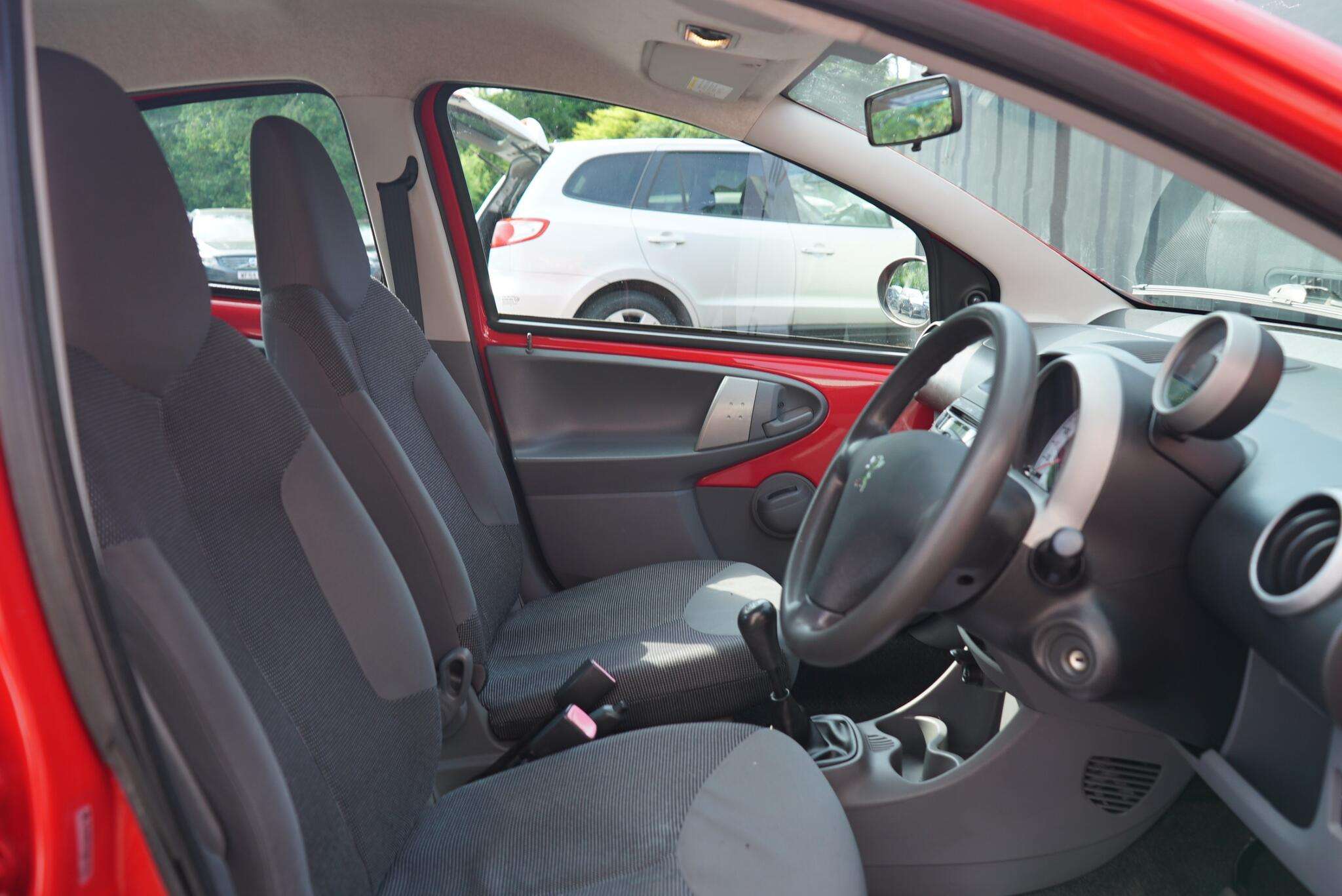 2007 PEUGEOT 107 2007 PEUGEOT 107
