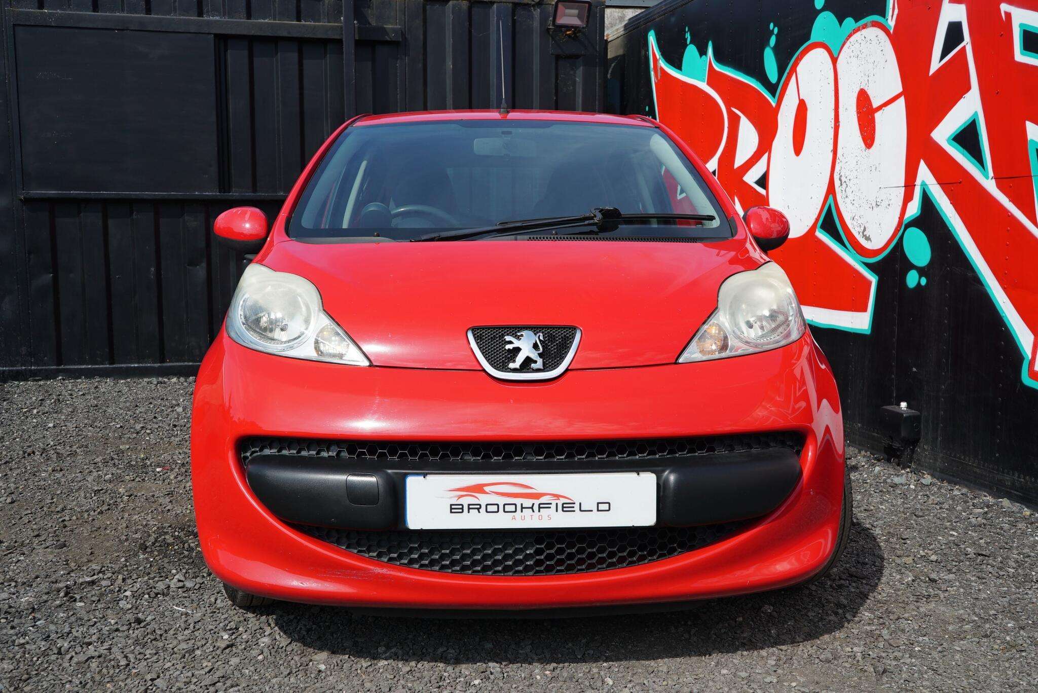 A 2007 PEUGEOT 107 1.0 12V Urban Hatchback 5dr Petrol Manual Euro 4 (68 ps) A 2007 PEUGEOT 107 1.0 12V Urban Hatchback 5dr Petrol Manual Euro 4 (68 ps)
