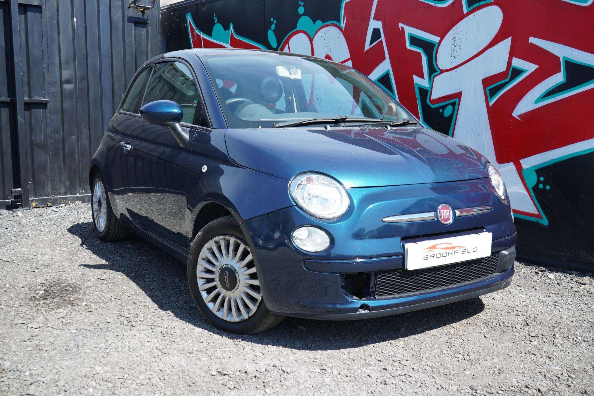 A 2013 FIAT 500 1.2 Lounge Hatchback 3dr Petrol Manual Euro 4 (69 bhp) A 2013 FIAT 500 1.2 Lounge Hatchback 3dr Petrol Manual Euro 4 (69 bhp)
