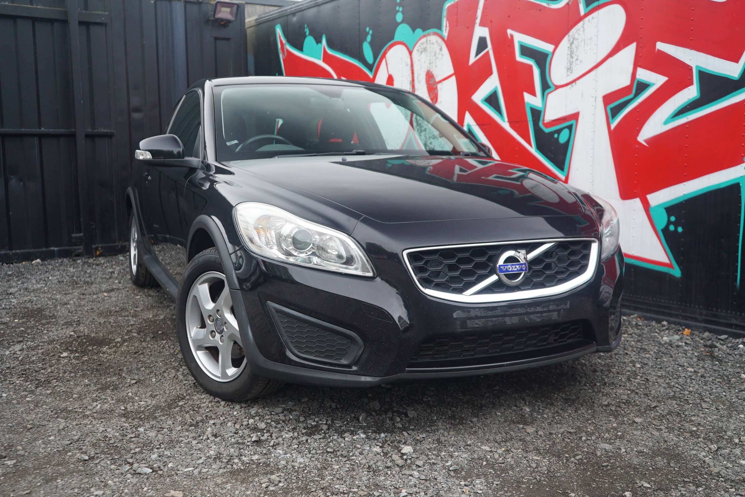 A 2011 VOLVO C30 2.0 ES Sports Coupe 3dr Petrol Manual Euro 5 (145 ps) A 2011 VOLVO C30 2.0 ES Sports Coupe 3dr Petrol Manual Euro 5 (145 ps)