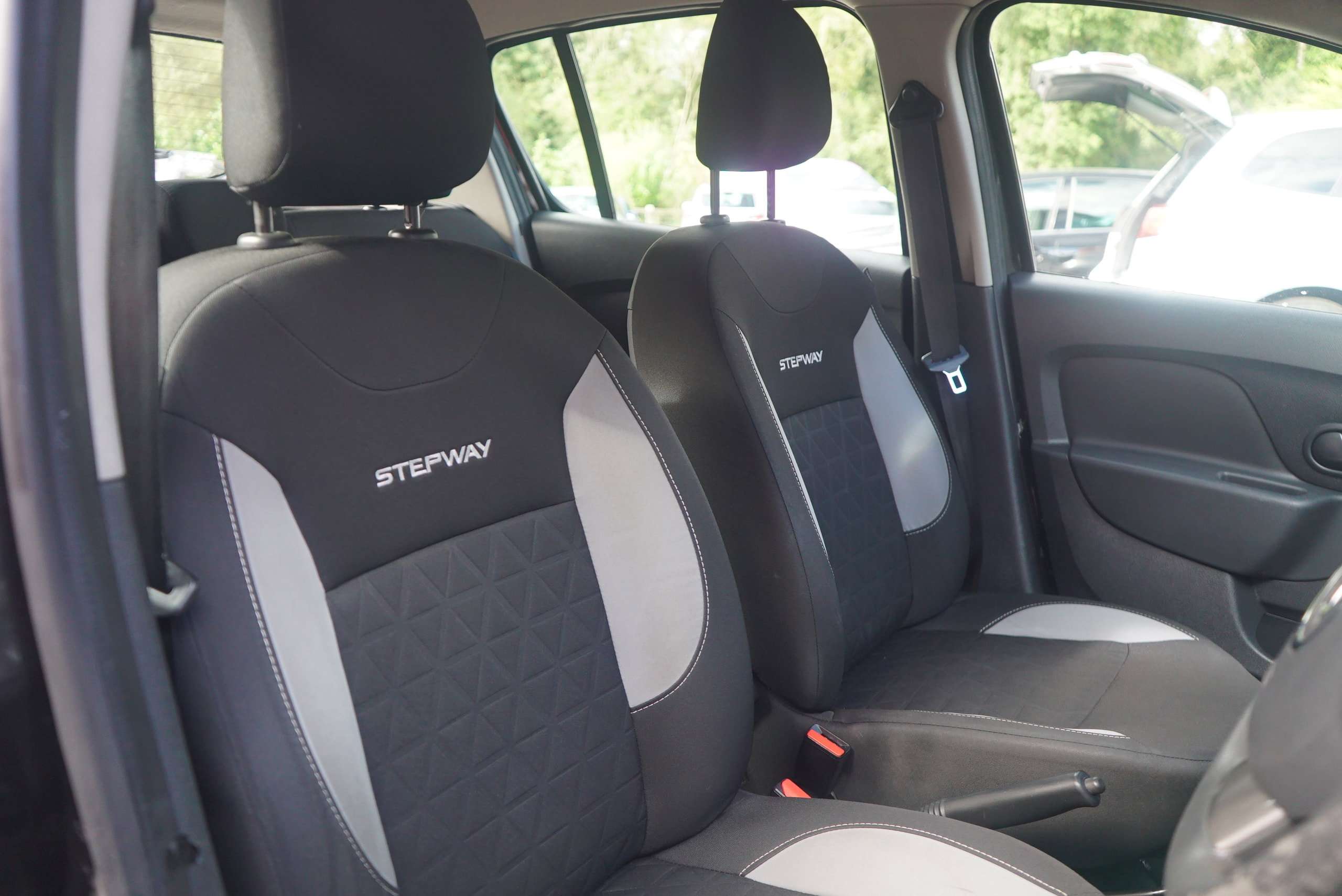 2015 DACIA SANDERO STEPWAY 2015 DACIA SANDERO STEPWAY