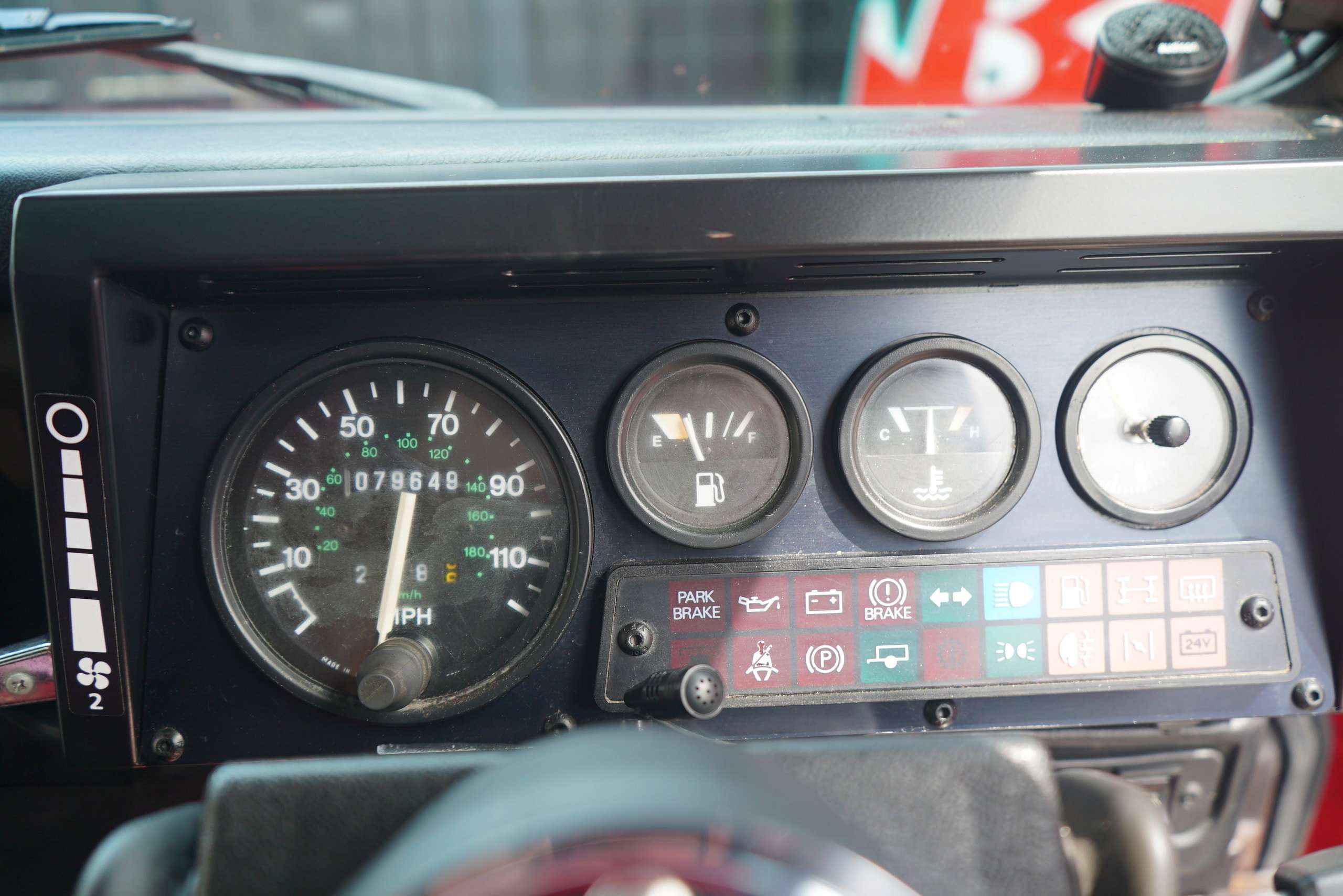 1993 LAND ROVER DEFENDER 90 1993 LAND ROVER DEFENDER 90