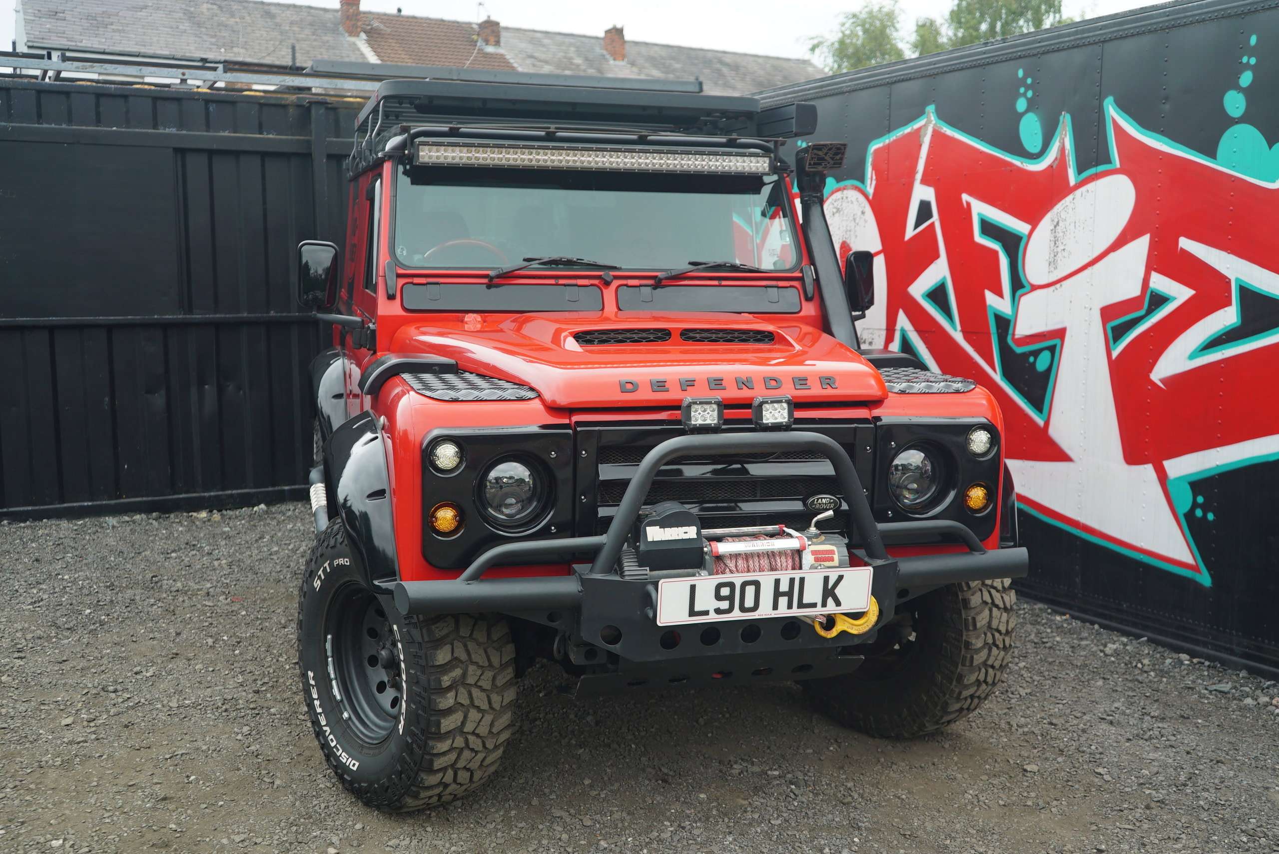 A 1993 LAND ROVER DEFENDER 90 Turbo Diesel A 1993 LAND ROVER DEFENDER 90 Turbo Diesel