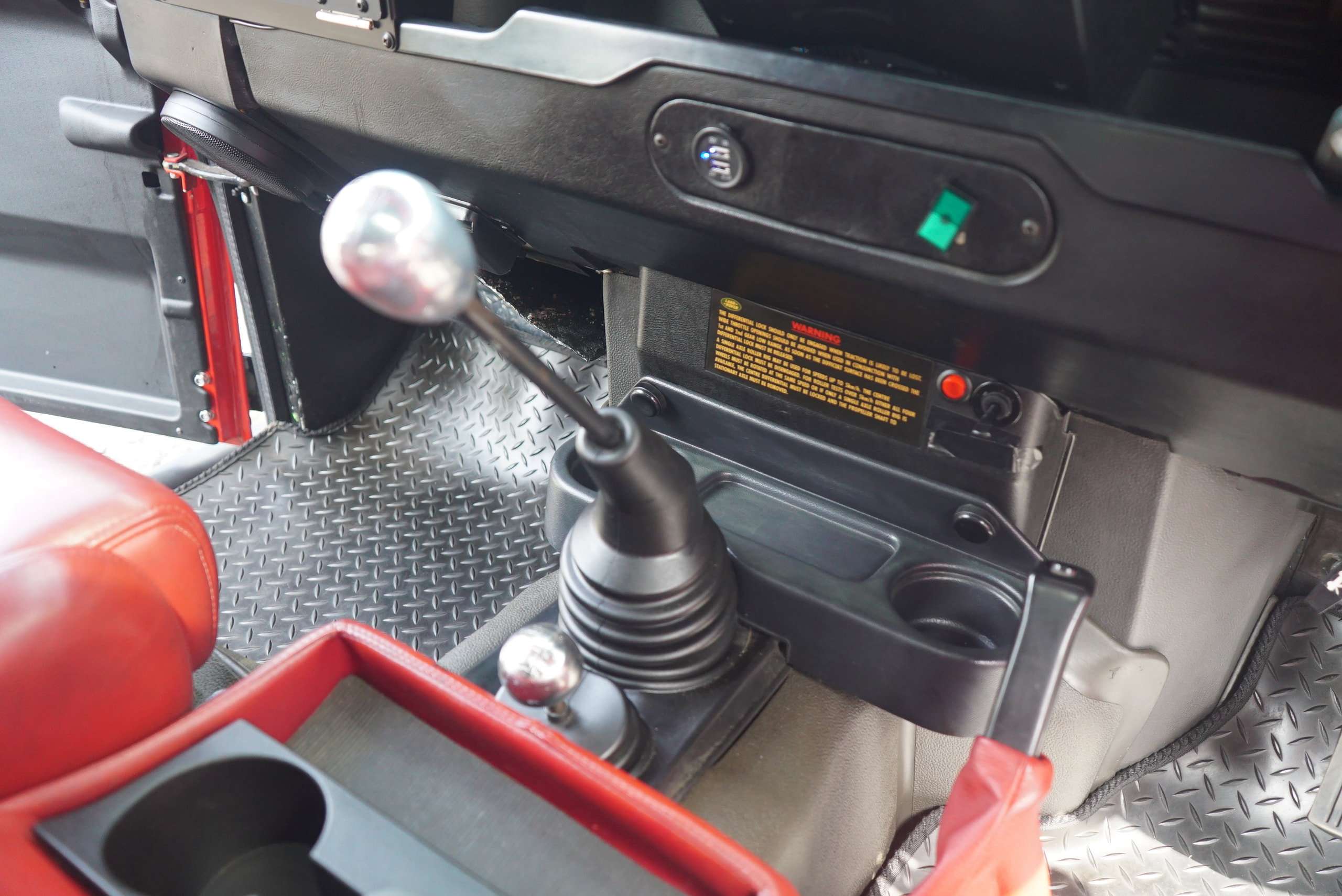 1993 LAND ROVER DEFENDER 90 1993 LAND ROVER DEFENDER 90