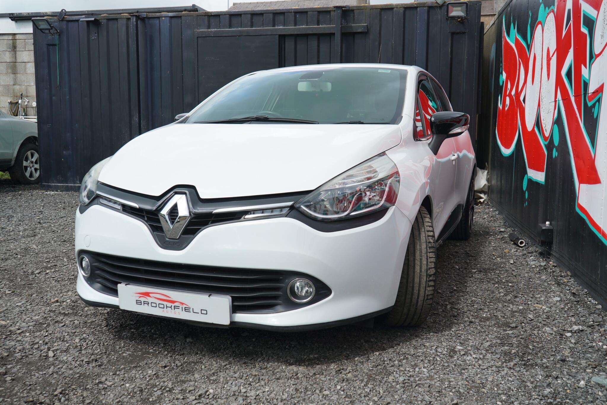 2016 RENAULT CLIO 2016 RENAULT CLIO