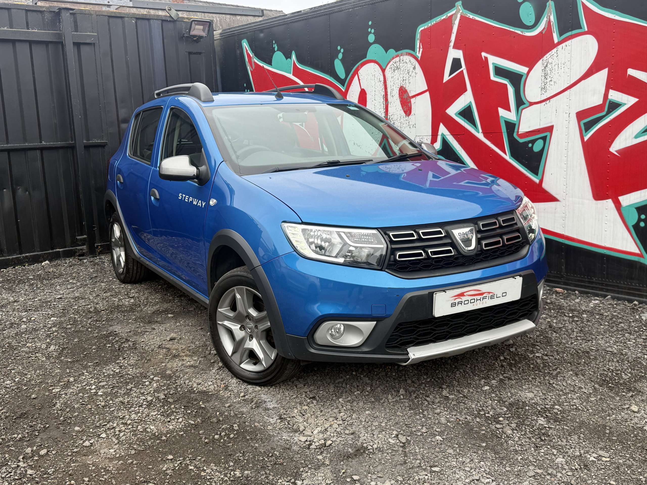 A 2017 DACIA SANDERO STEPWAY 0.9 TCe Ambiance Hatchback 5dr Petrol Manual Euro 6 (s/s) (90 ps) A 2017 DACIA SANDERO STEPWAY 0.9 TCe Ambiance Hatchback 5dr Petrol Manual Euro 6 (s/s) (90 ps)