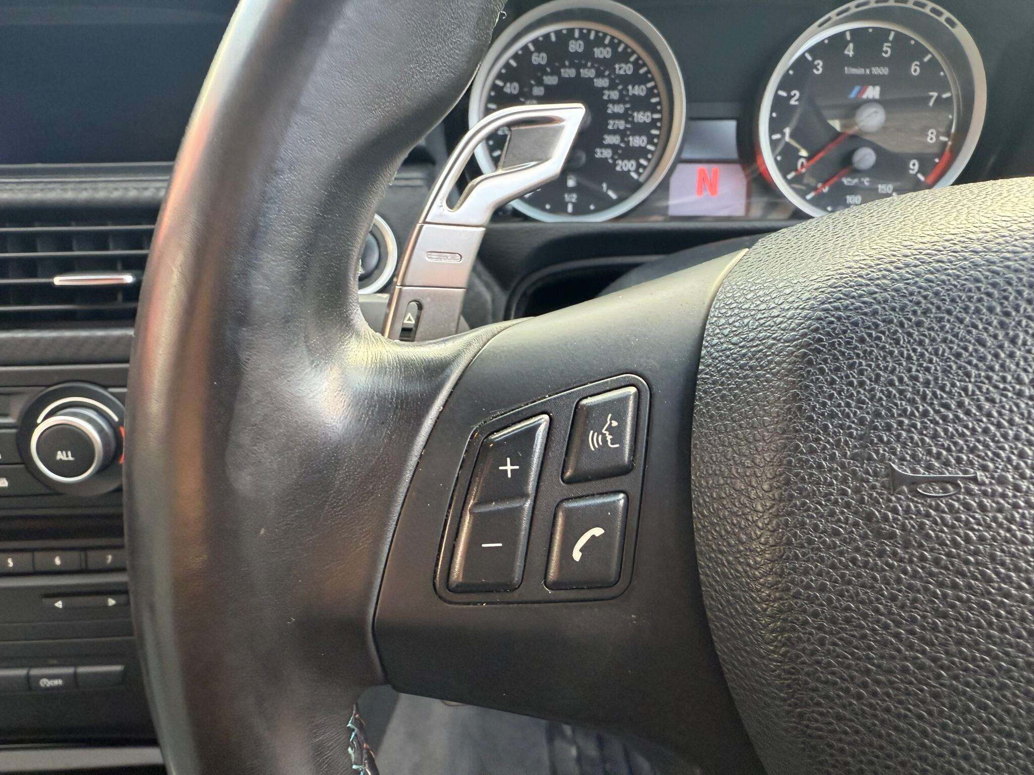 2012 BMW M3 2012 BMW M3
