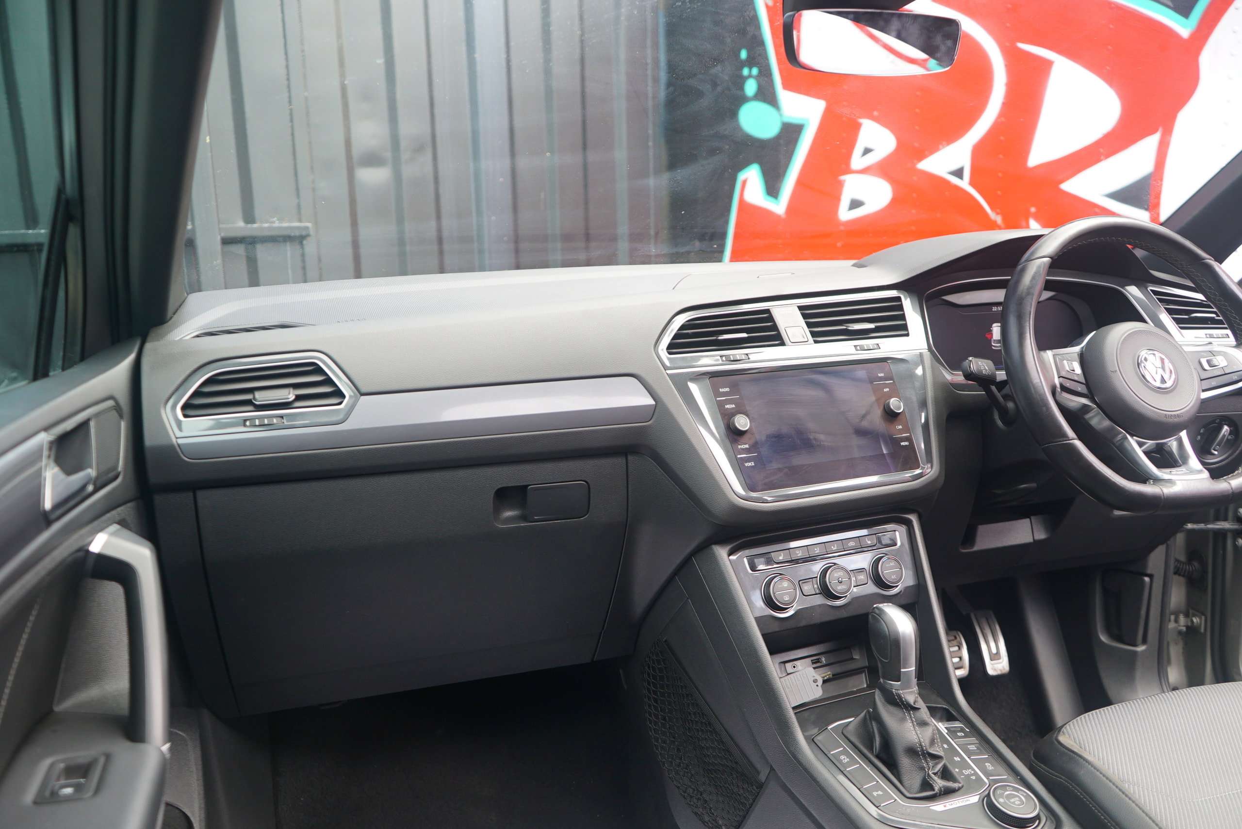 2017 VOLKSWAGEN TIGUAN 2017 VOLKSWAGEN TIGUAN