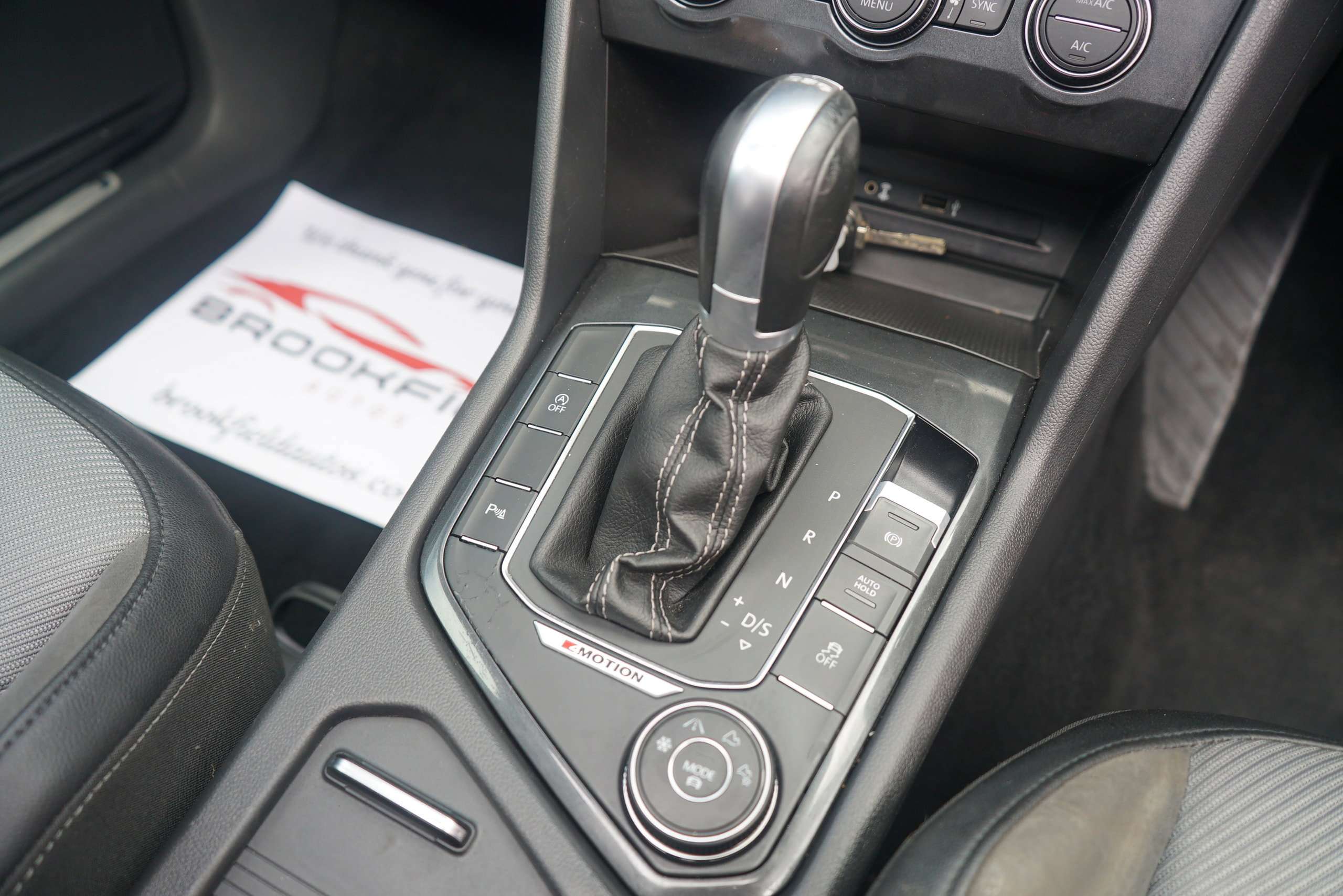 2017 VOLKSWAGEN TIGUAN 2017 VOLKSWAGEN TIGUAN