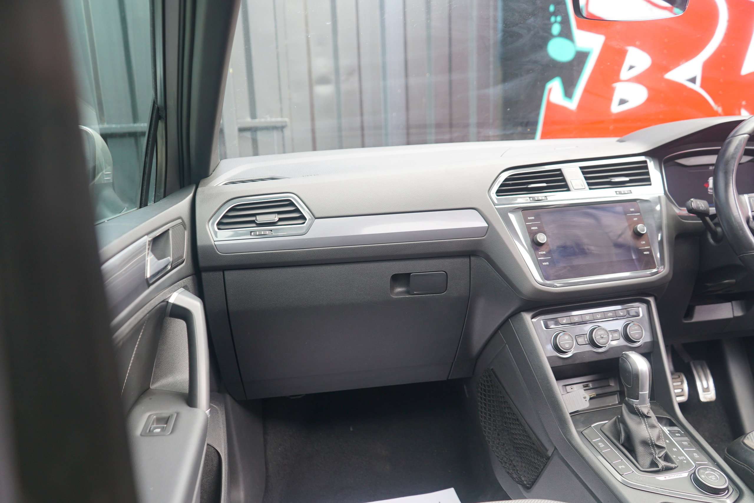 2017 VOLKSWAGEN TIGUAN 2017 VOLKSWAGEN TIGUAN