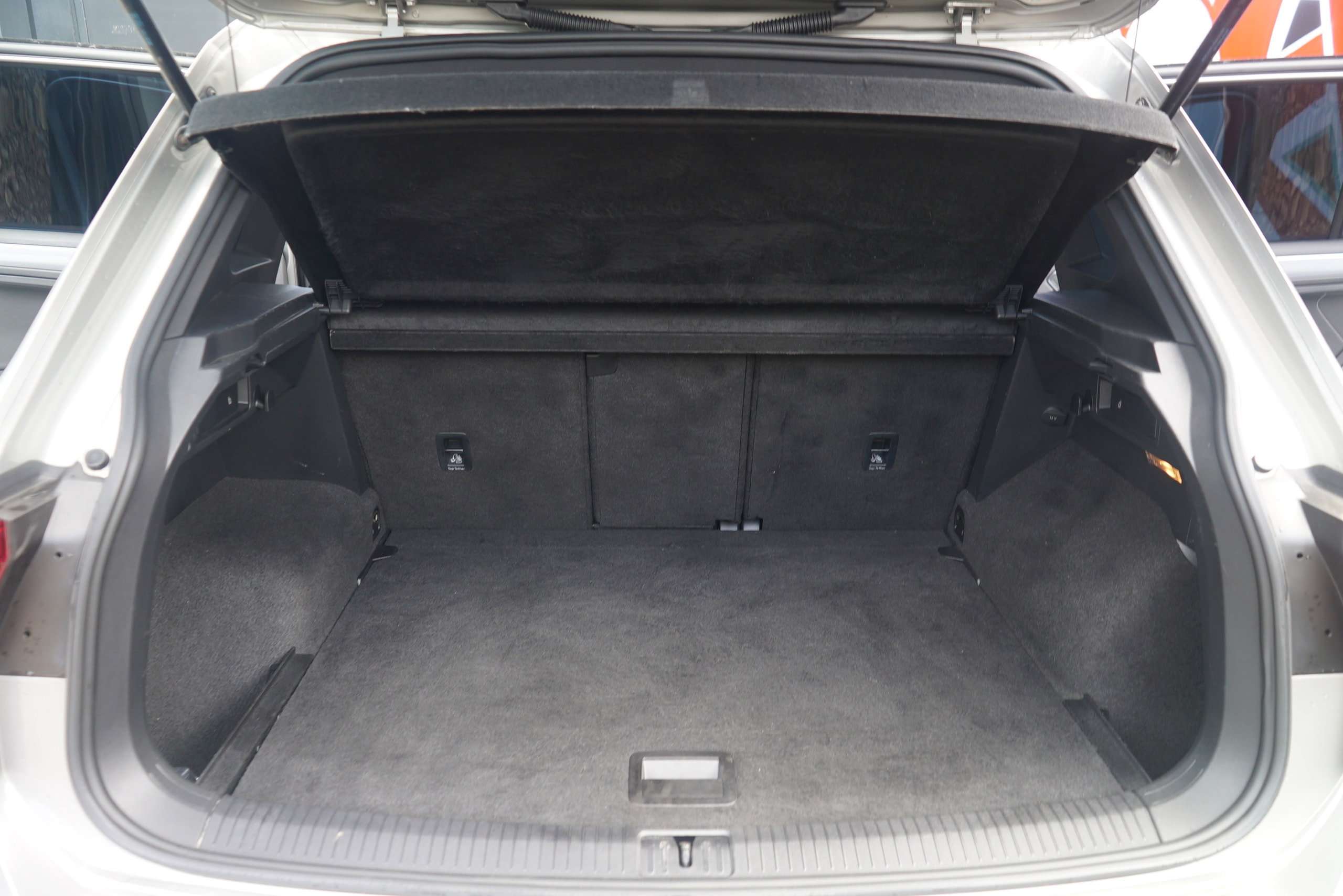 2017 VOLKSWAGEN TIGUAN 2017 VOLKSWAGEN TIGUAN