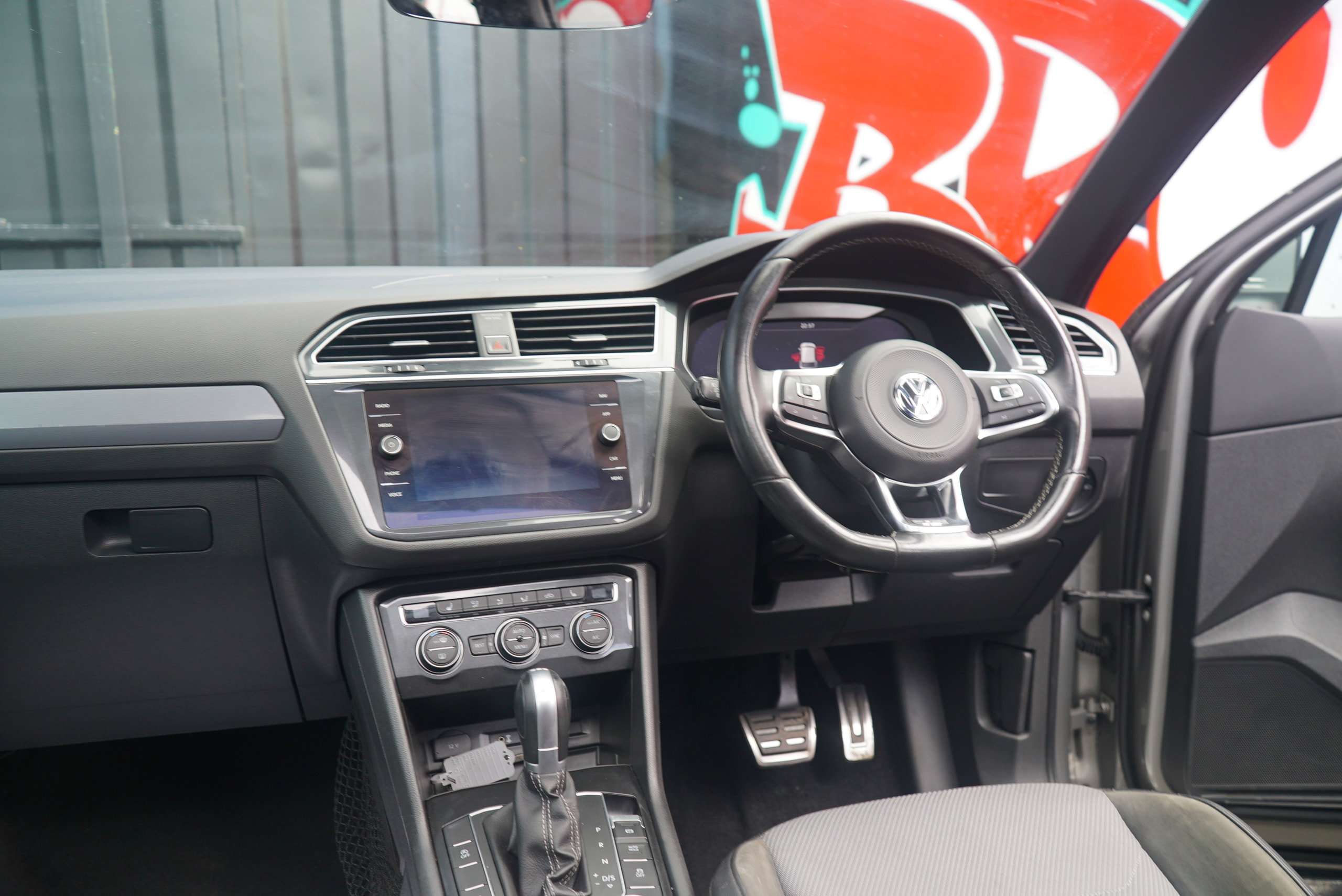 2017 VOLKSWAGEN TIGUAN 2017 VOLKSWAGEN TIGUAN