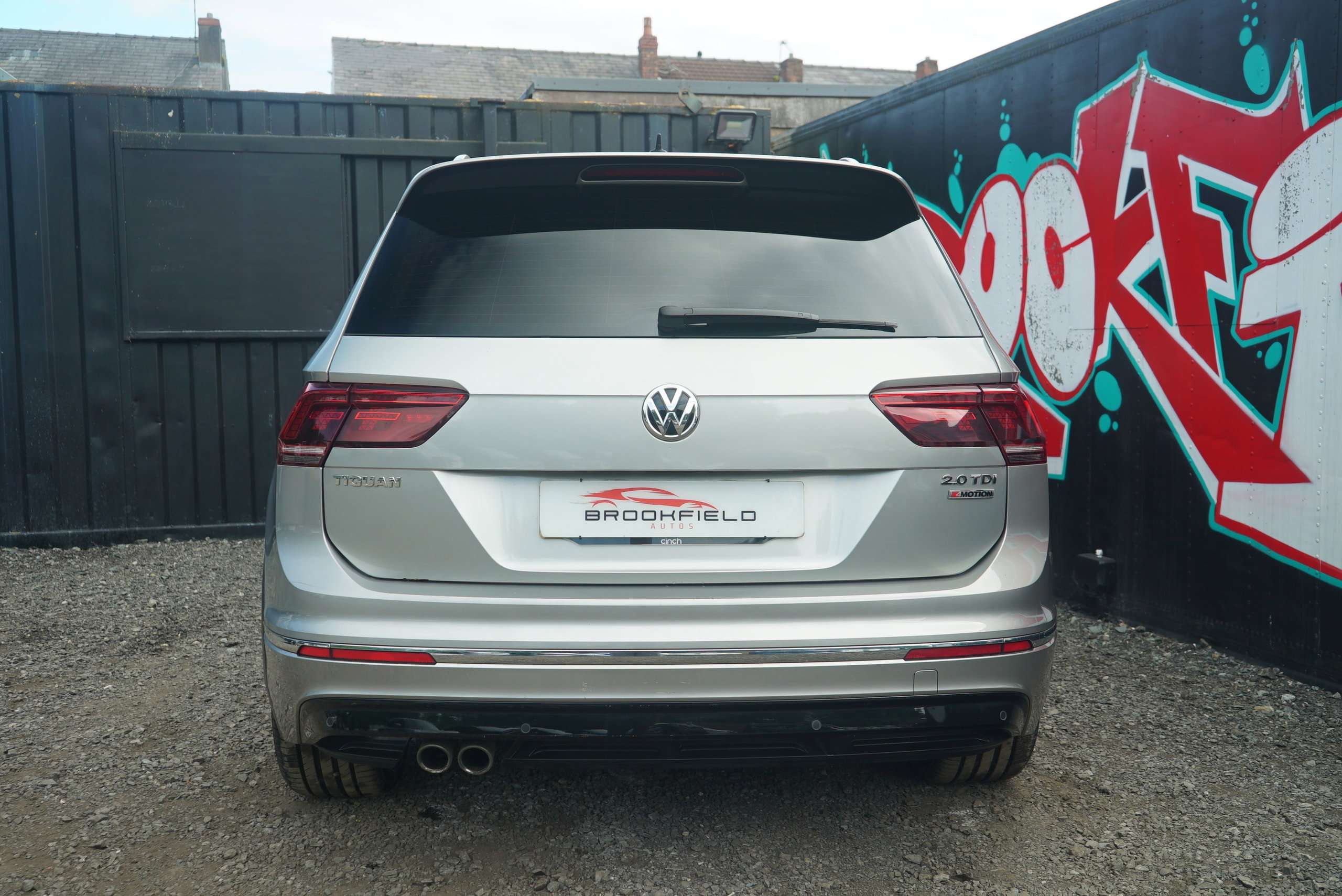 2017 VOLKSWAGEN TIGUAN 2017 VOLKSWAGEN TIGUAN