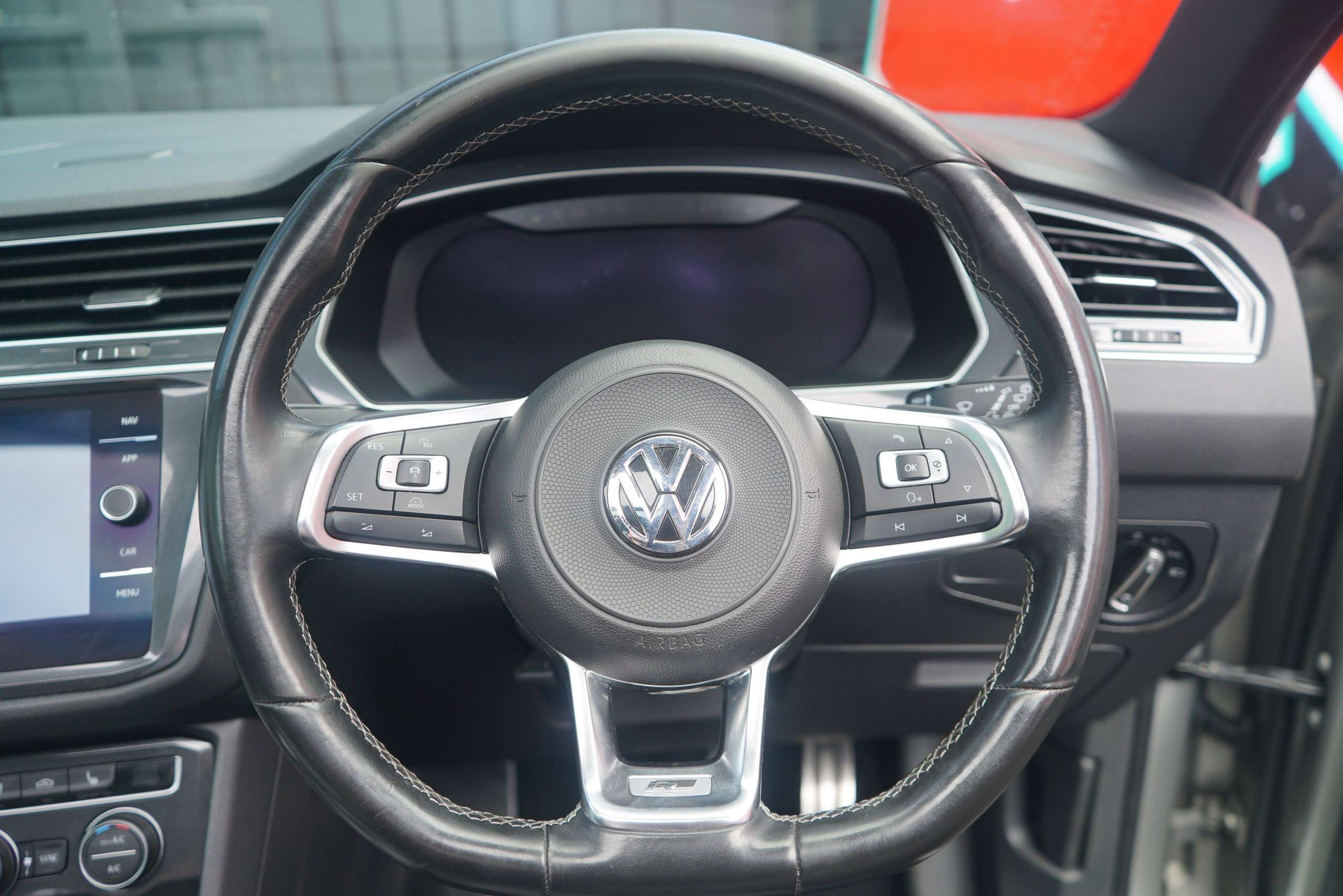 2017 VOLKSWAGEN TIGUAN 2017 VOLKSWAGEN TIGUAN