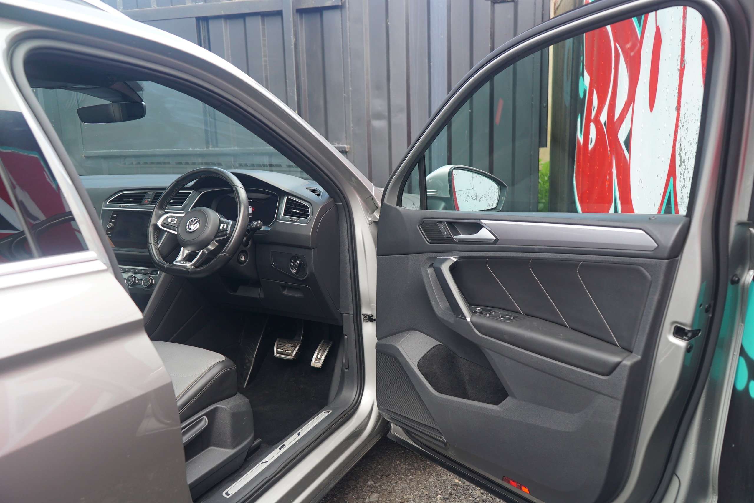 2017 VOLKSWAGEN TIGUAN 2017 VOLKSWAGEN TIGUAN