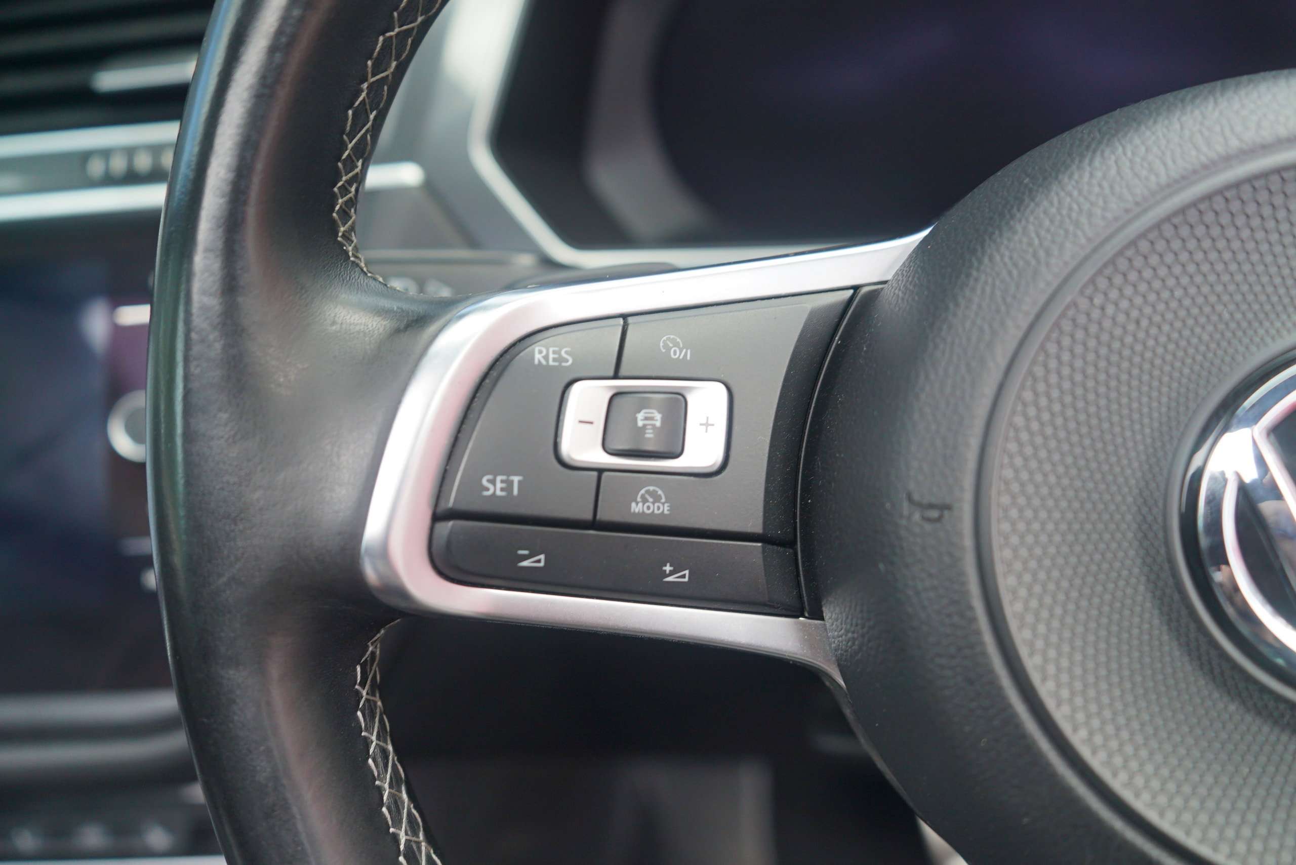 2017 VOLKSWAGEN TIGUAN 2017 VOLKSWAGEN TIGUAN