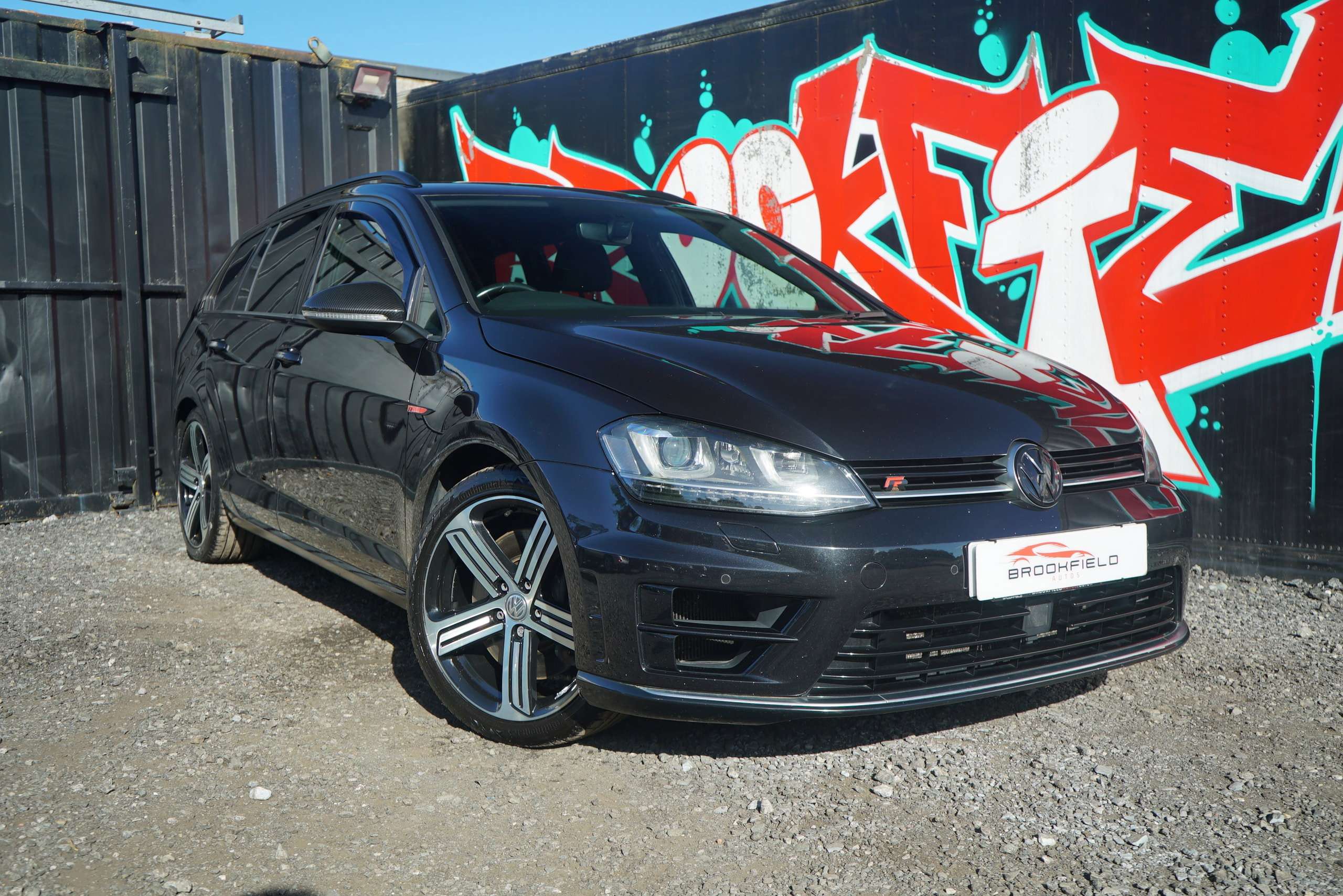 A 2017 VOLKSWAGEN GOLF 2.0 TSI BlueMotion Tech R Estate 5dr Petrol DSG 4MOTION Euro 6 (s/s) (300 ps) A 2017 VOLKSWAGEN GOLF 2.0 TSI BlueMotion Tech R Estate 5dr Petrol DSG 4MOTION Euro 6 (s/s) (300 ps)