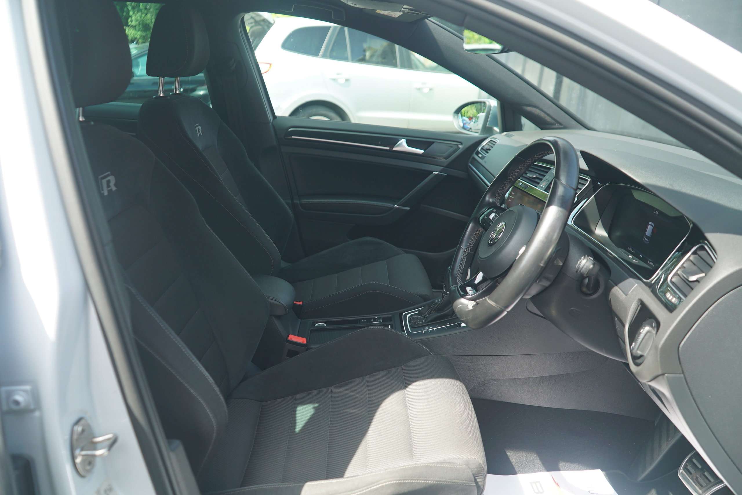 2017 VOLKSWAGEN GOLF 2017 VOLKSWAGEN GOLF