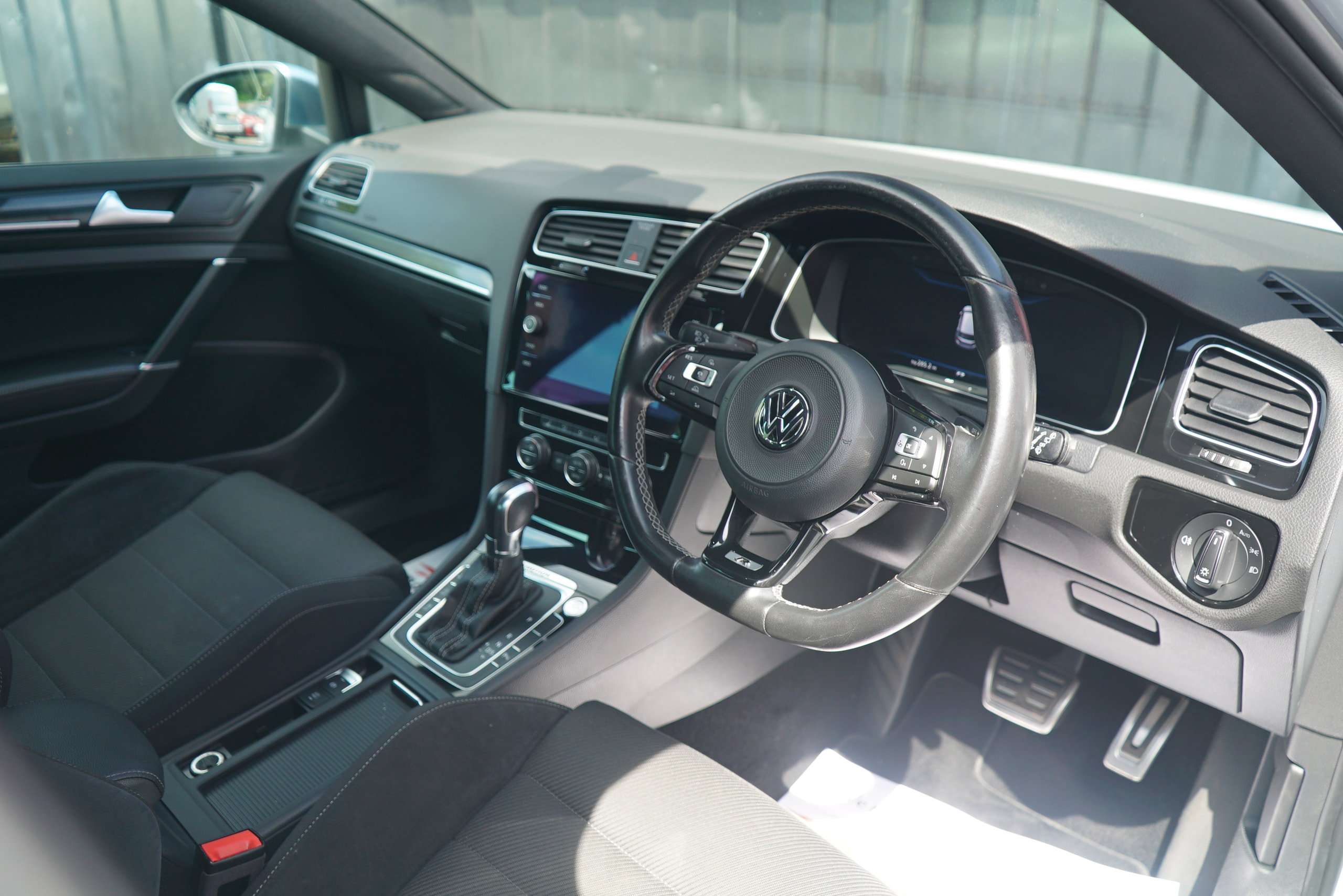 2017 VOLKSWAGEN GOLF 2017 VOLKSWAGEN GOLF