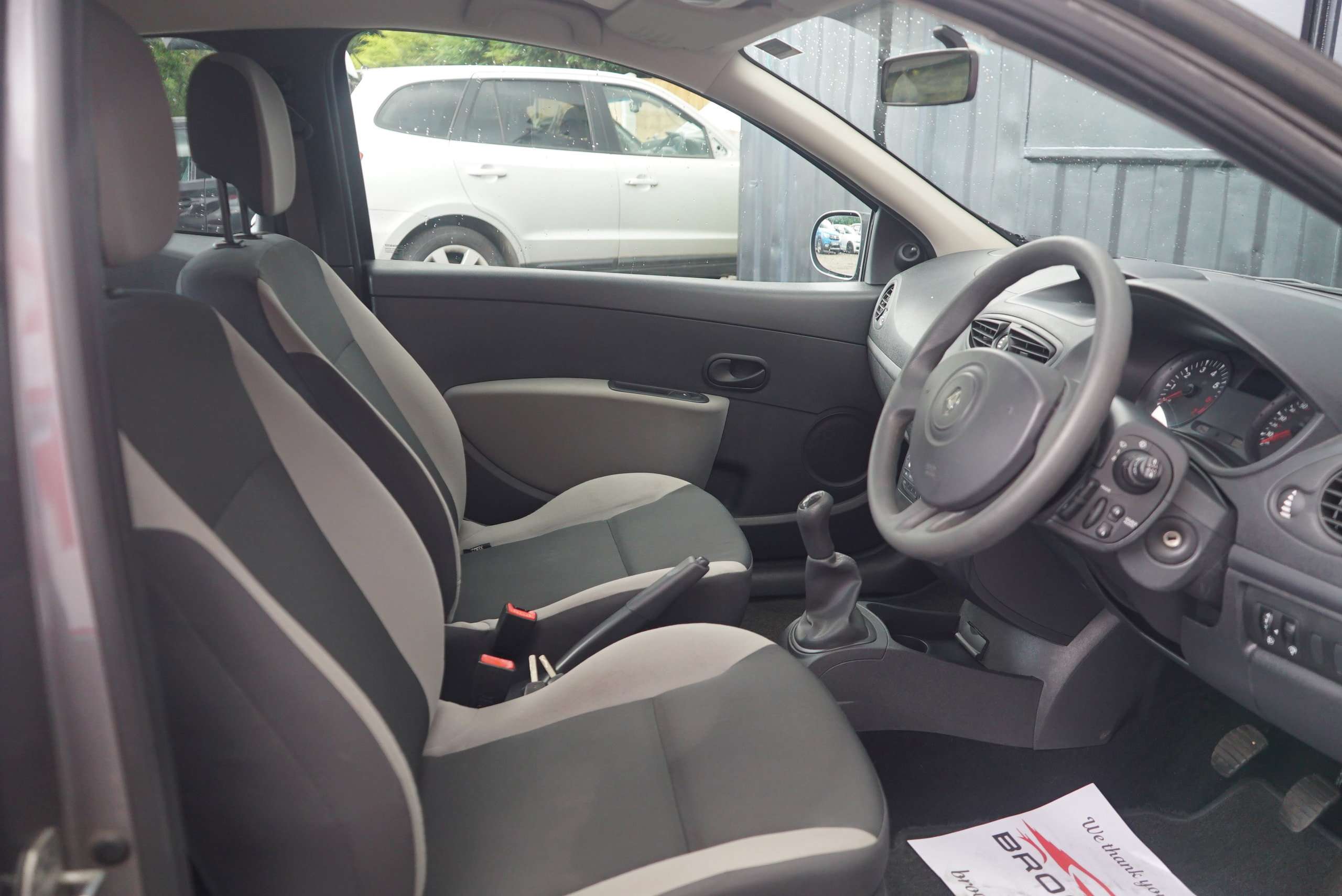 2010 RENAULT CLIO 2010 RENAULT CLIO