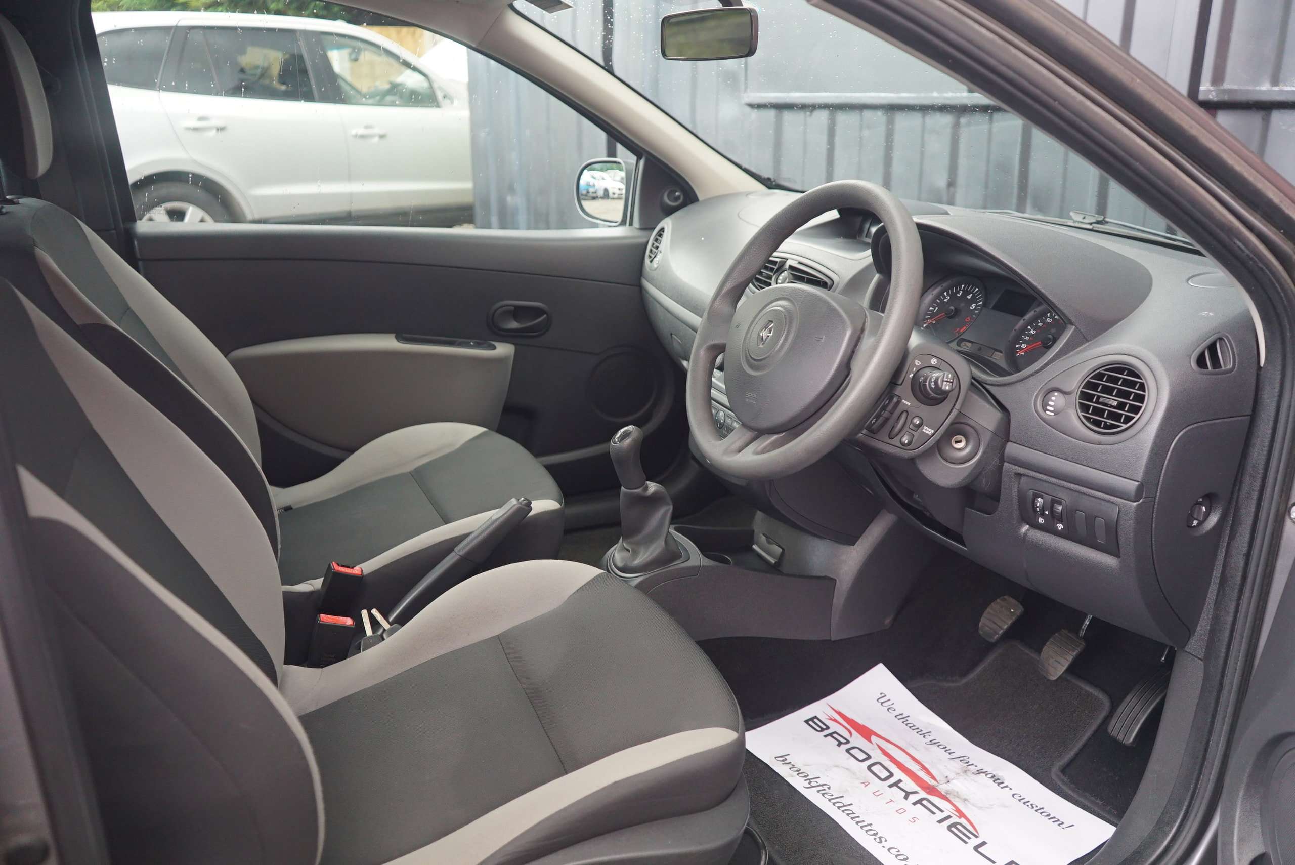 2010 RENAULT CLIO 2010 RENAULT CLIO