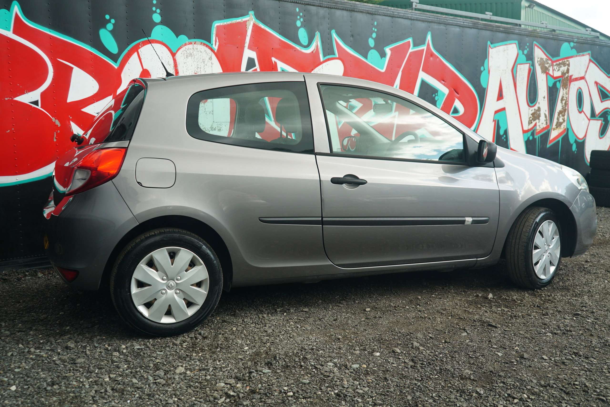 2010 RENAULT CLIO 2010 RENAULT CLIO