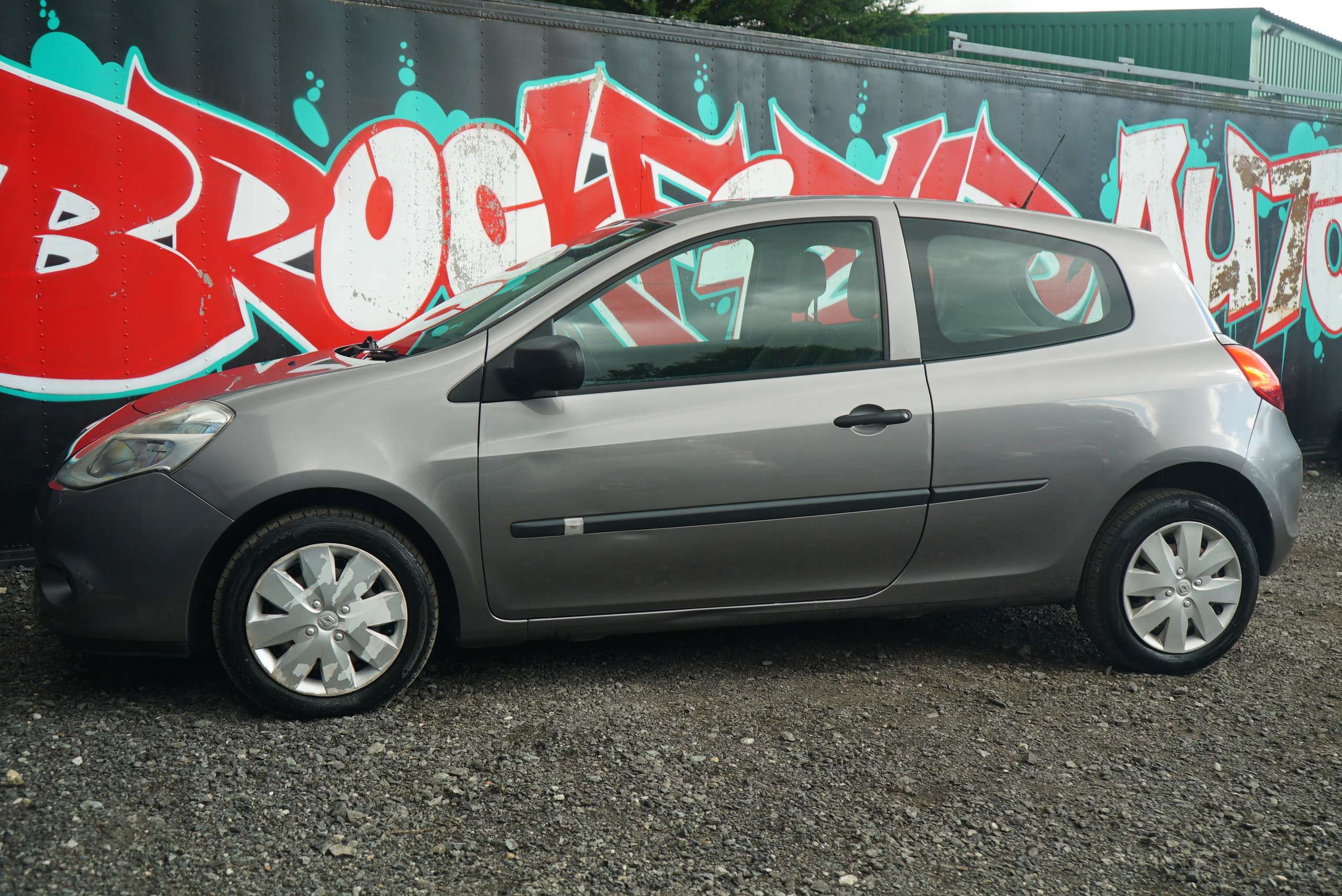 2010 RENAULT CLIO 2010 RENAULT CLIO