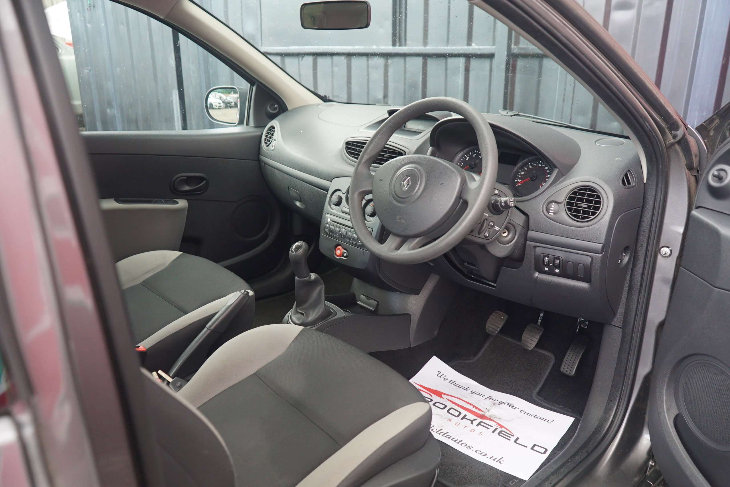 2010 RENAULT CLIO 2010 RENAULT CLIO