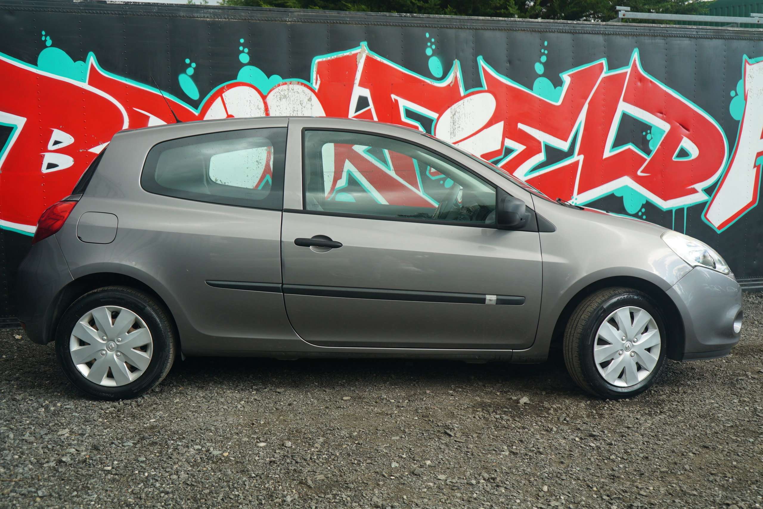 2010 RENAULT CLIO 2010 RENAULT CLIO