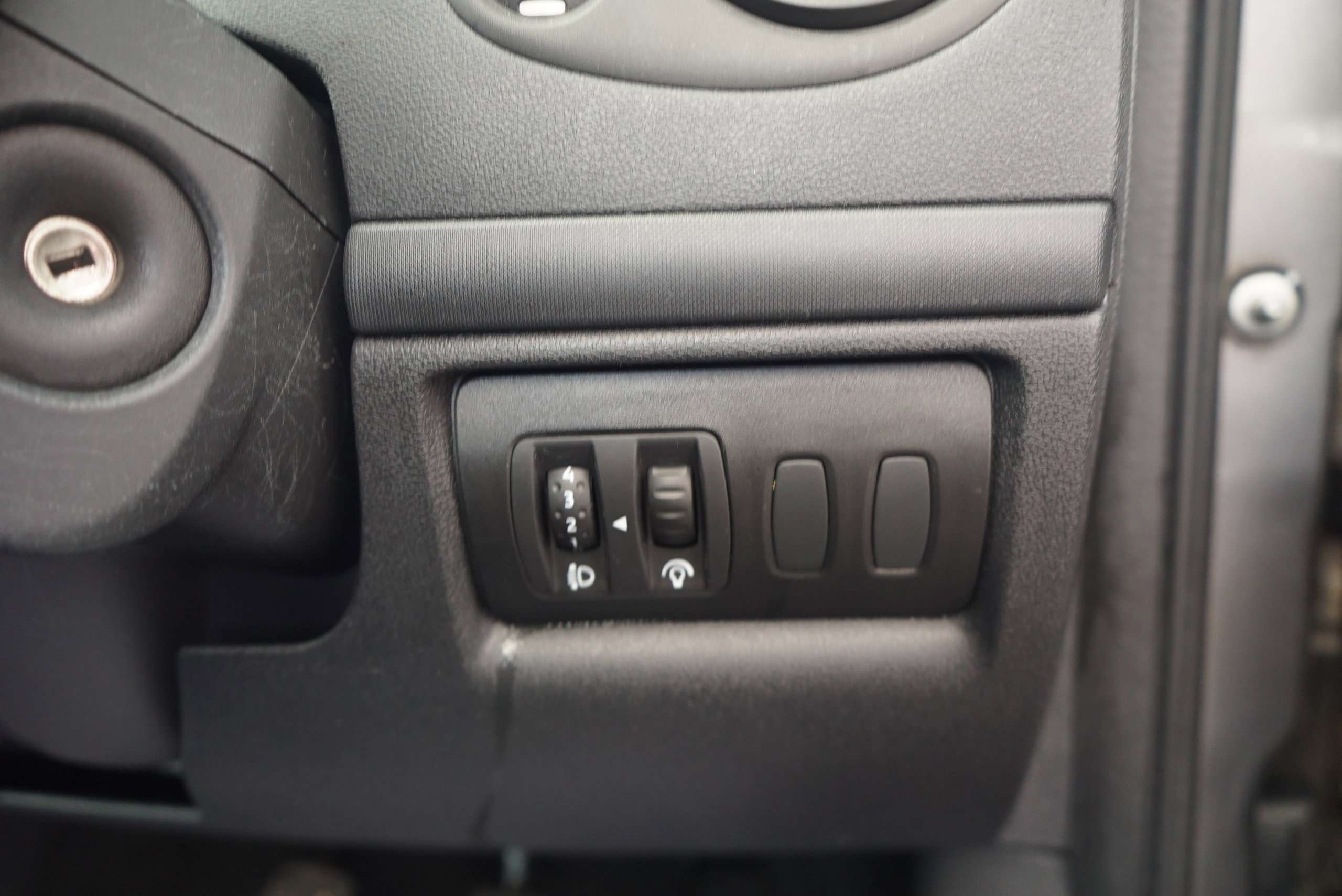 2010 RENAULT CLIO 2010 RENAULT CLIO