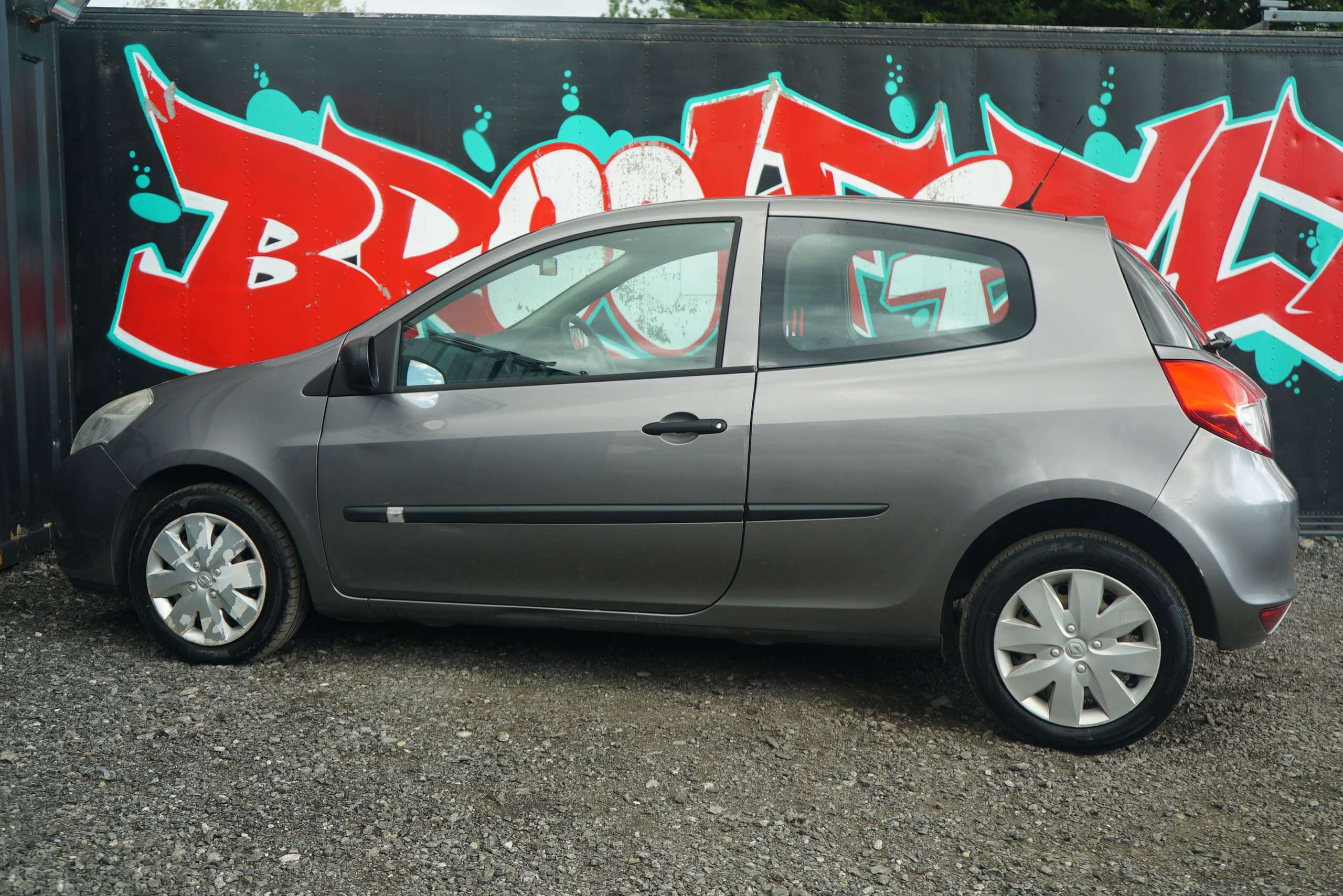 2010 RENAULT CLIO 2010 RENAULT CLIO
