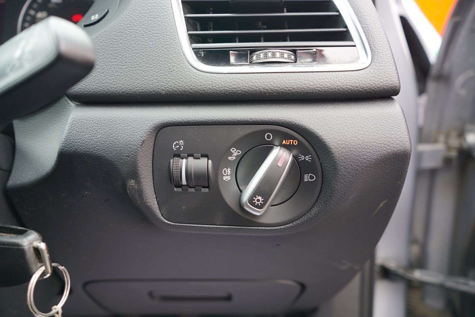 2015 AUDI Q3 2015 AUDI Q3