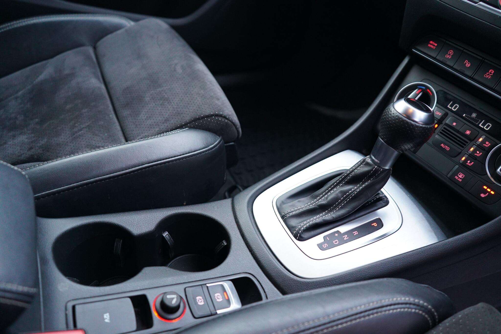 2015 AUDI Q3 2015 AUDI Q3