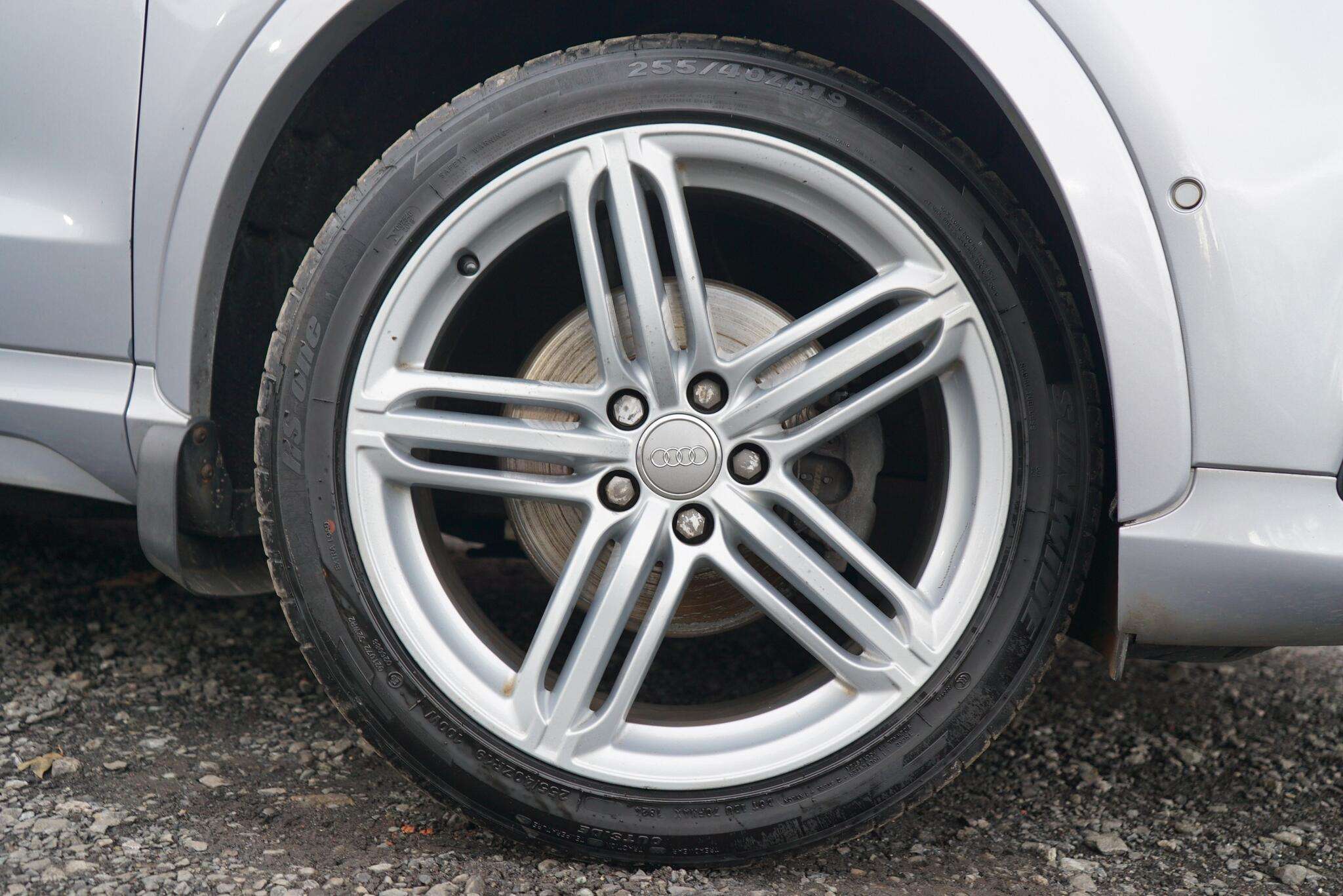 2015 AUDI Q3 2015 AUDI Q3