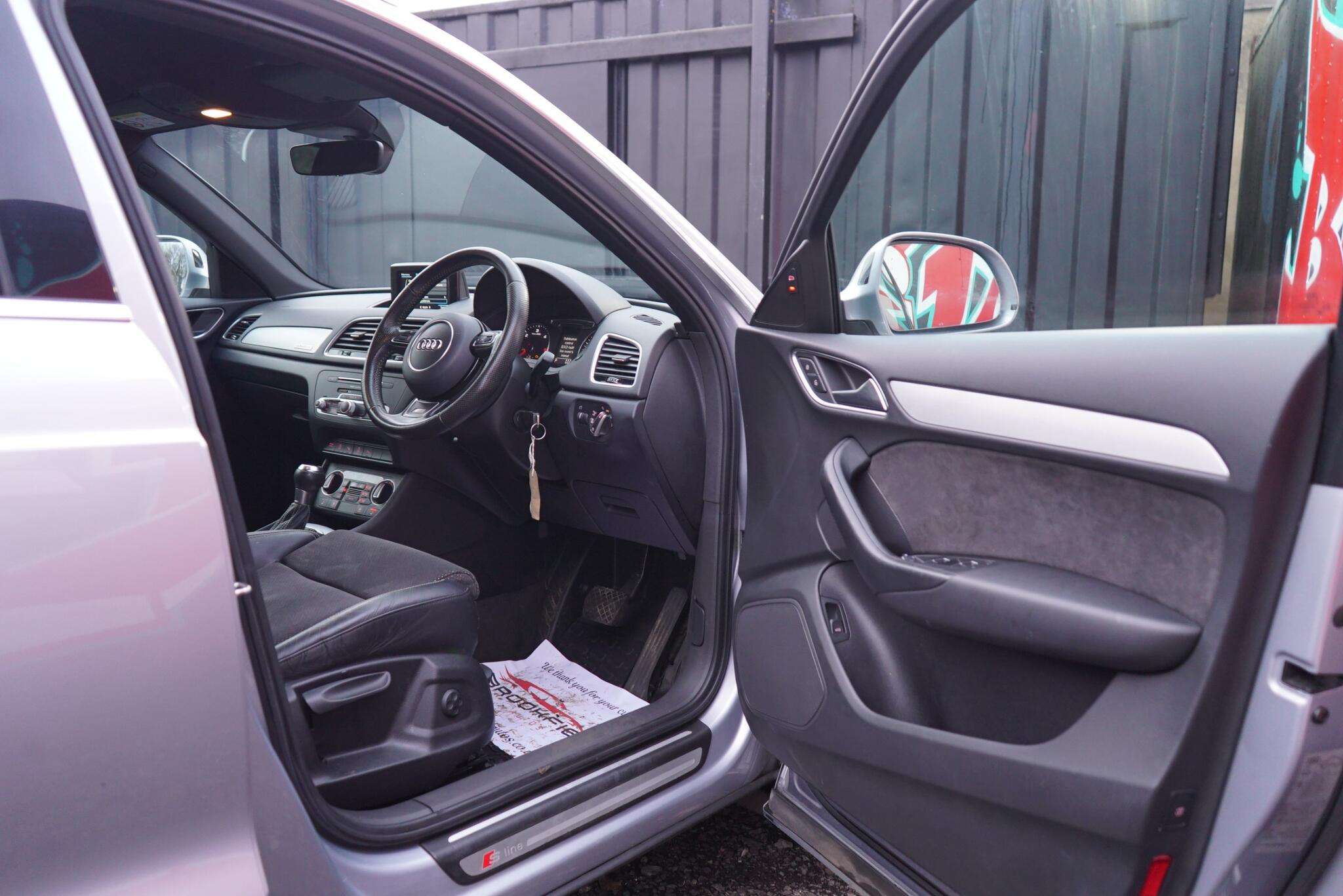 2015 AUDI Q3 2015 AUDI Q3