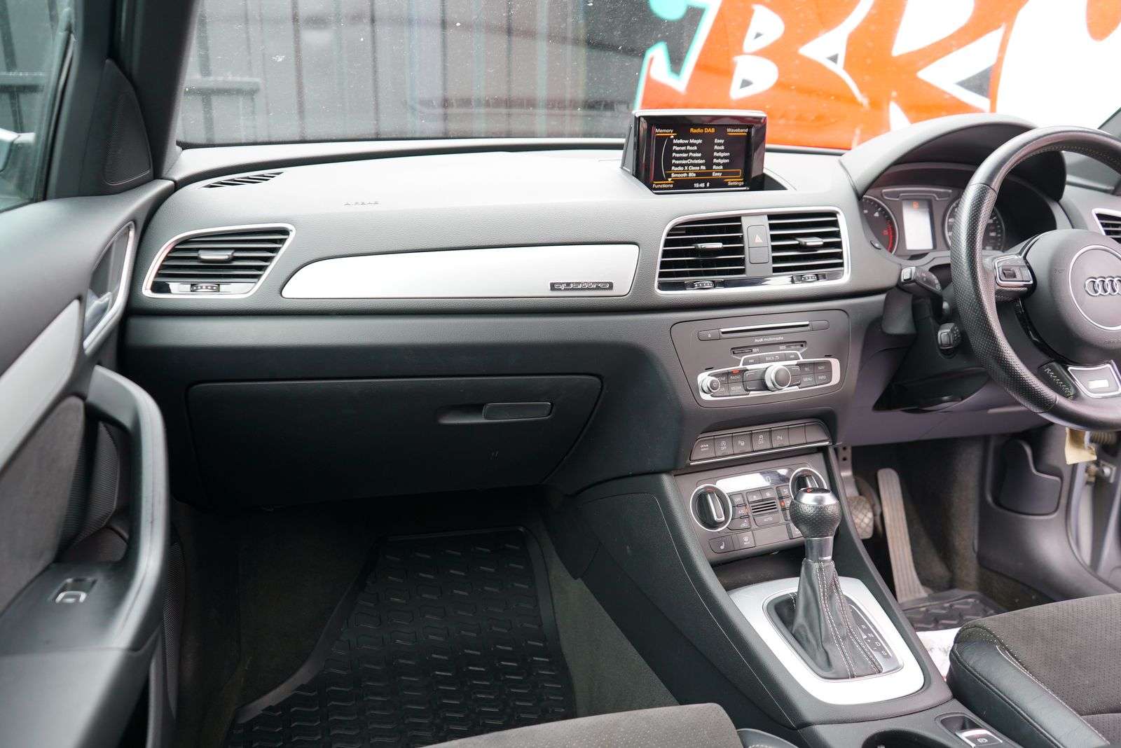 2015 AUDI Q3 2015 AUDI Q3
