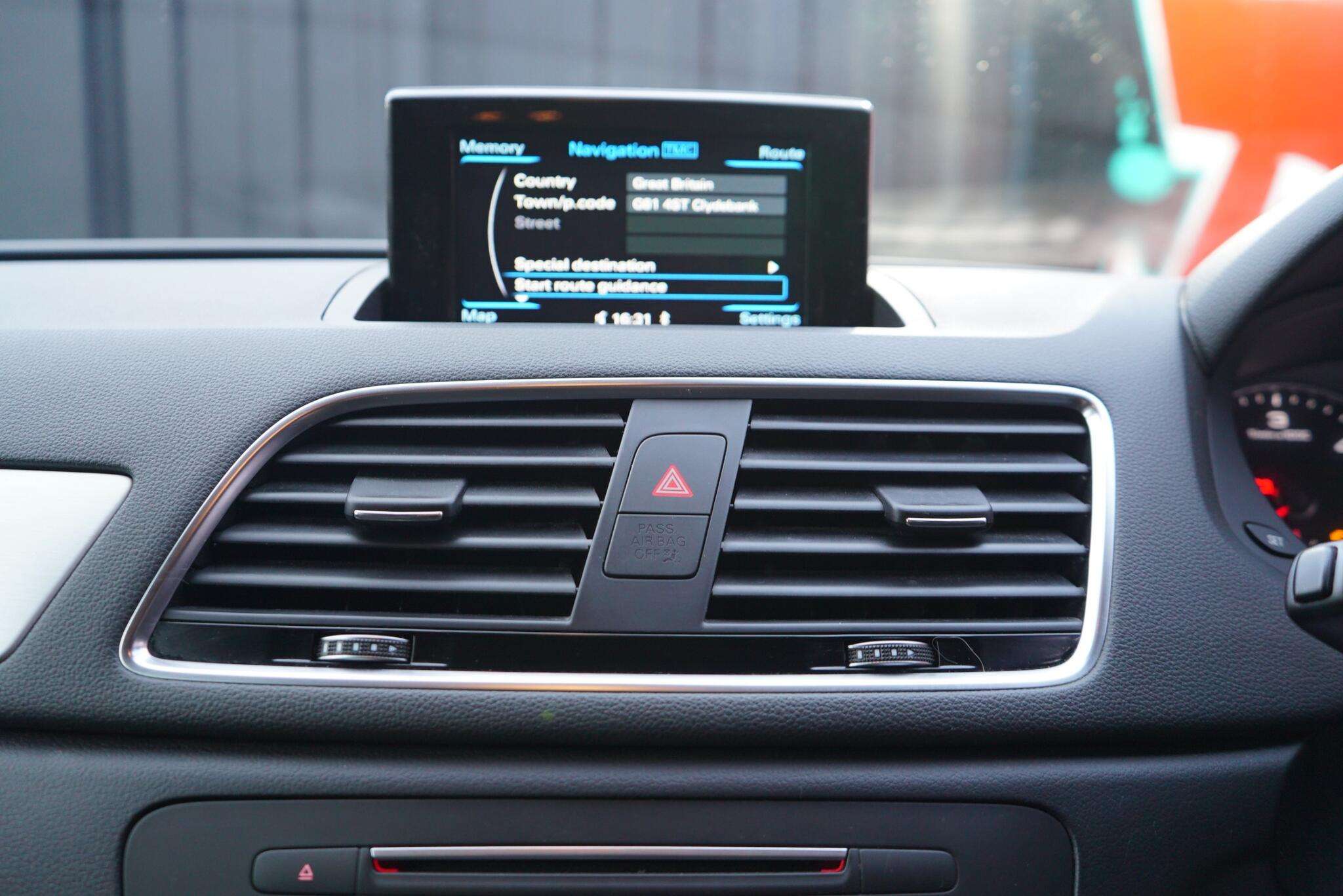 2015 AUDI Q3 2015 AUDI Q3