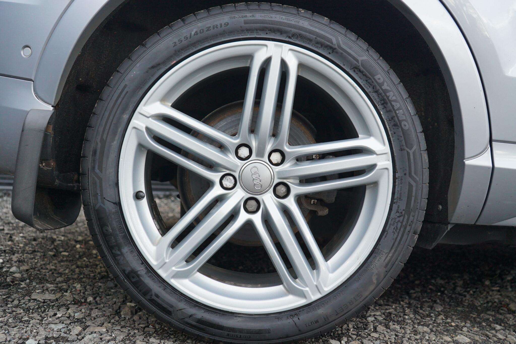 2015 AUDI Q3 2015 AUDI Q3