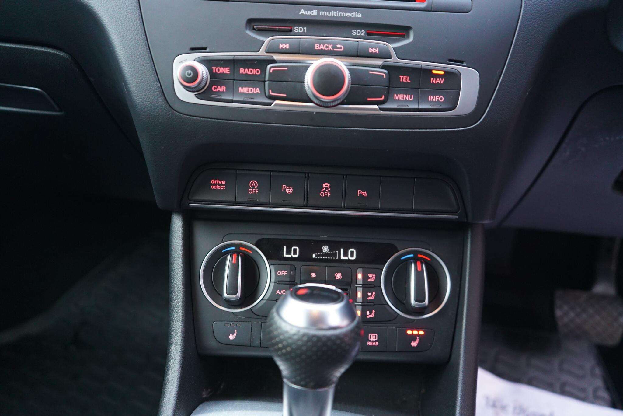 2015 AUDI Q3 2015 AUDI Q3