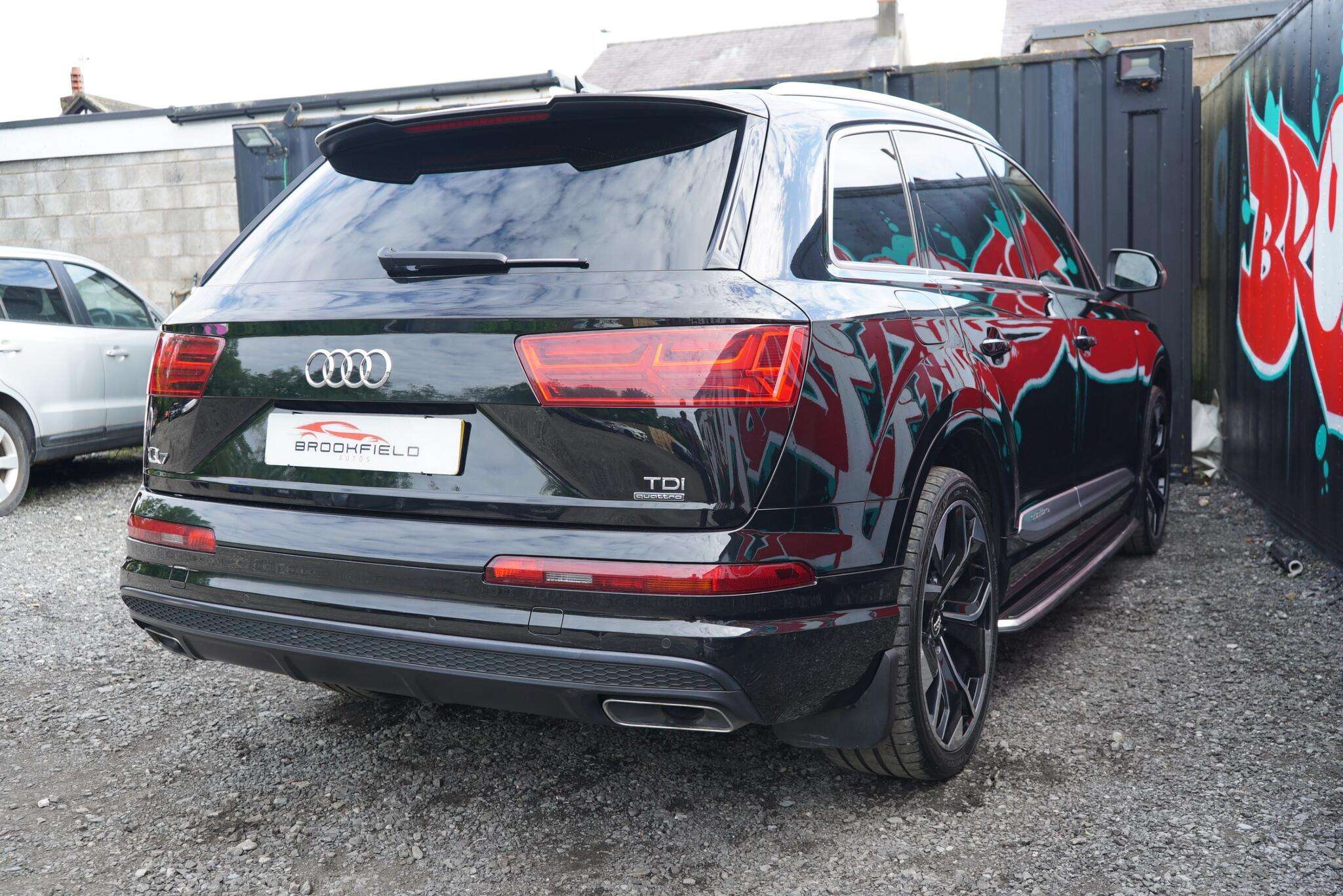 2016 AUDI Q7 2016 AUDI Q7