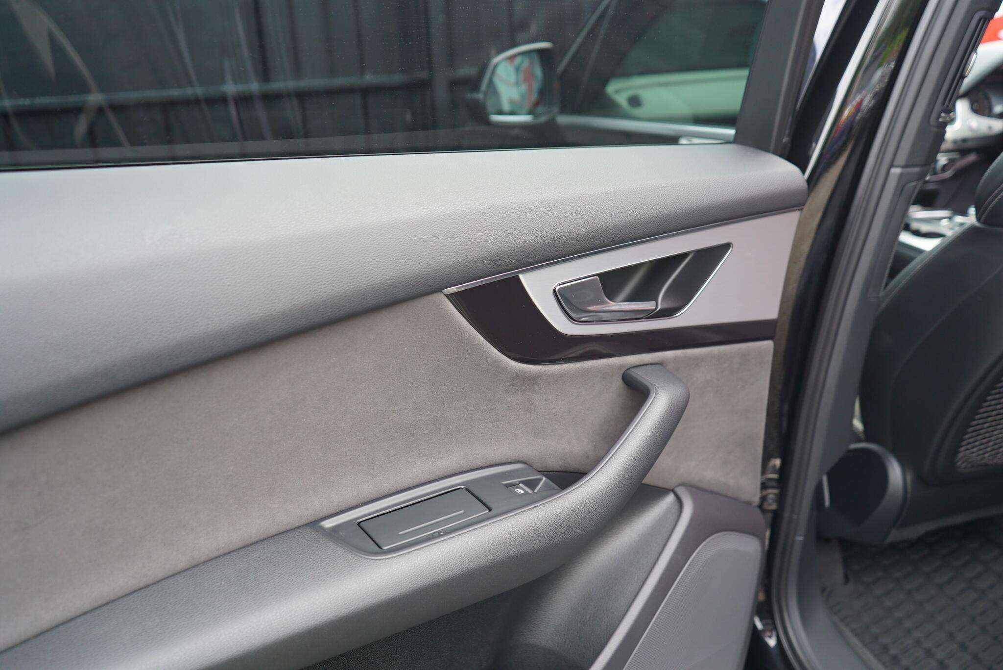 2016 AUDI Q7 2016 AUDI Q7