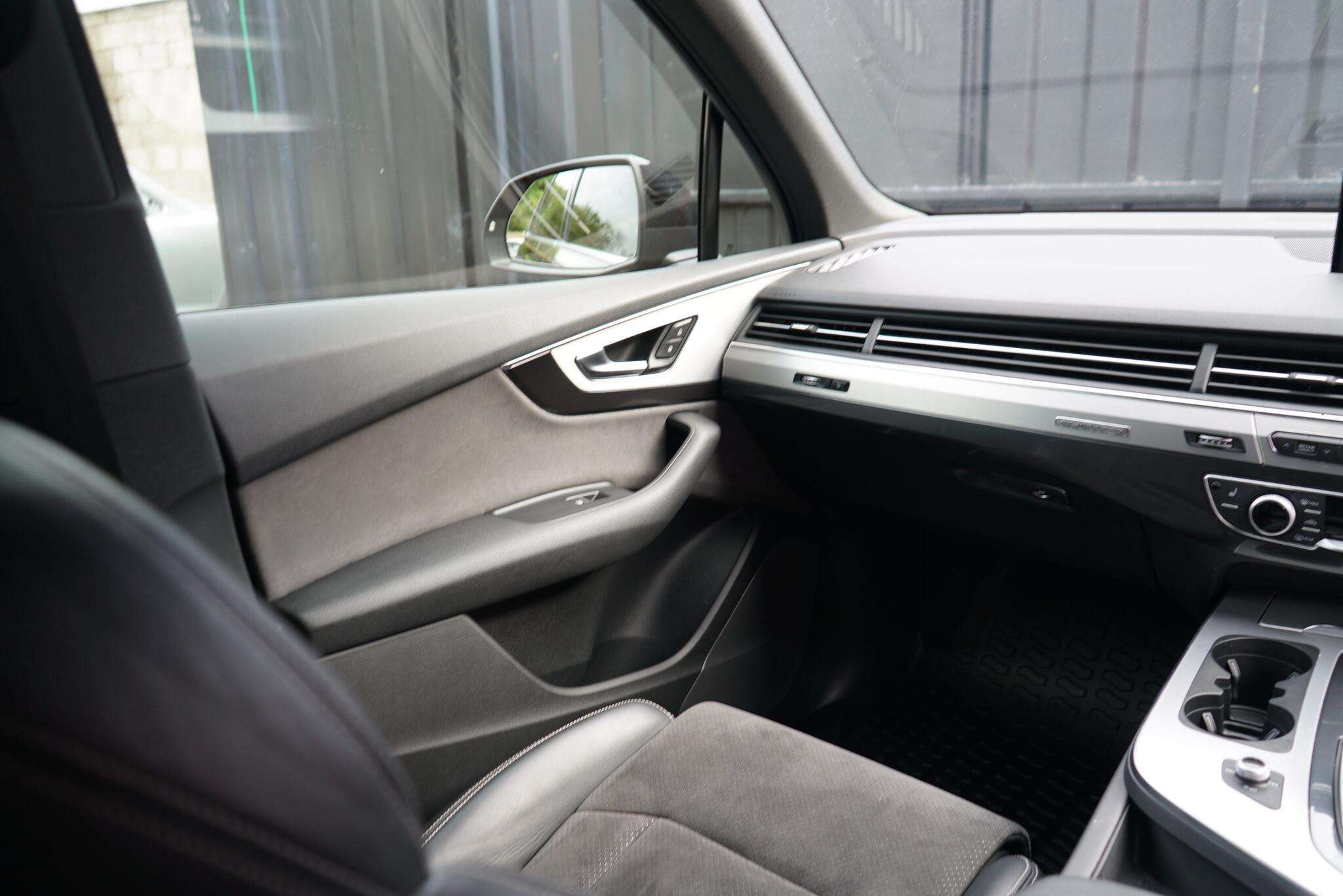 2016 AUDI Q7 2016 AUDI Q7