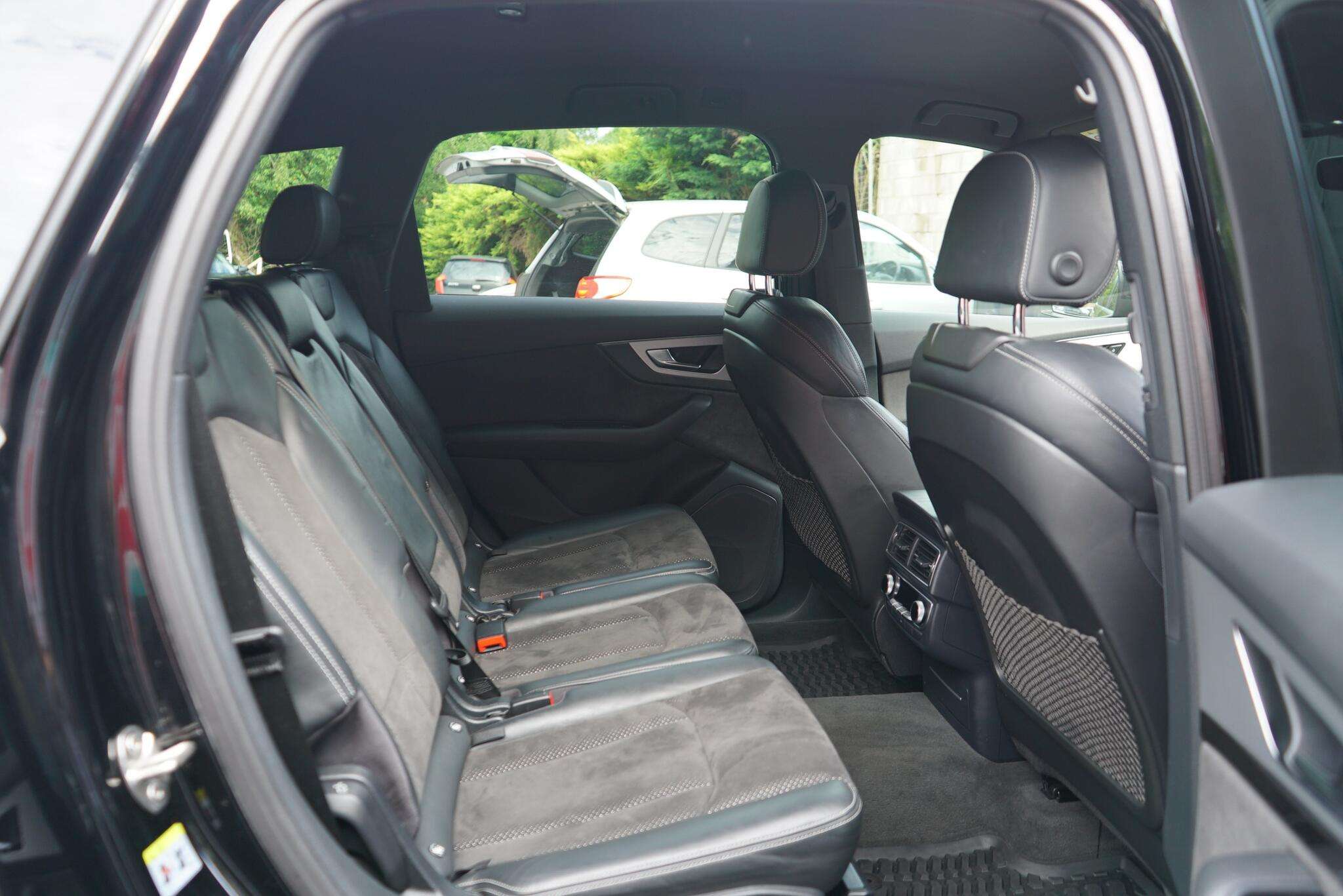 2016 AUDI Q7 2016 AUDI Q7