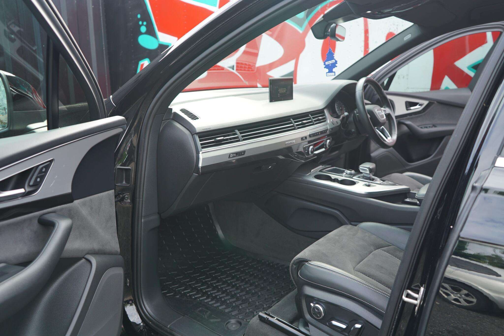2016 AUDI Q7 2016 AUDI Q7