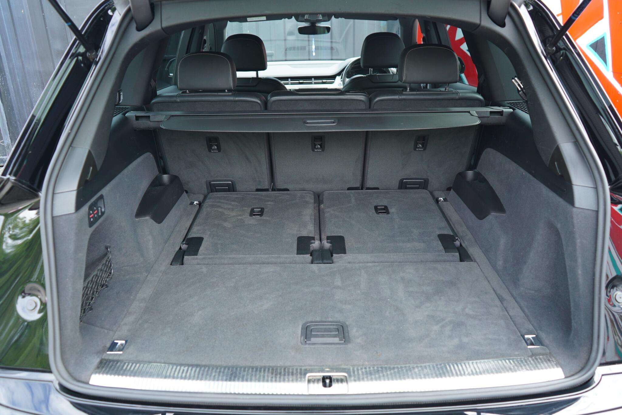 2016 AUDI Q7 2016 AUDI Q7