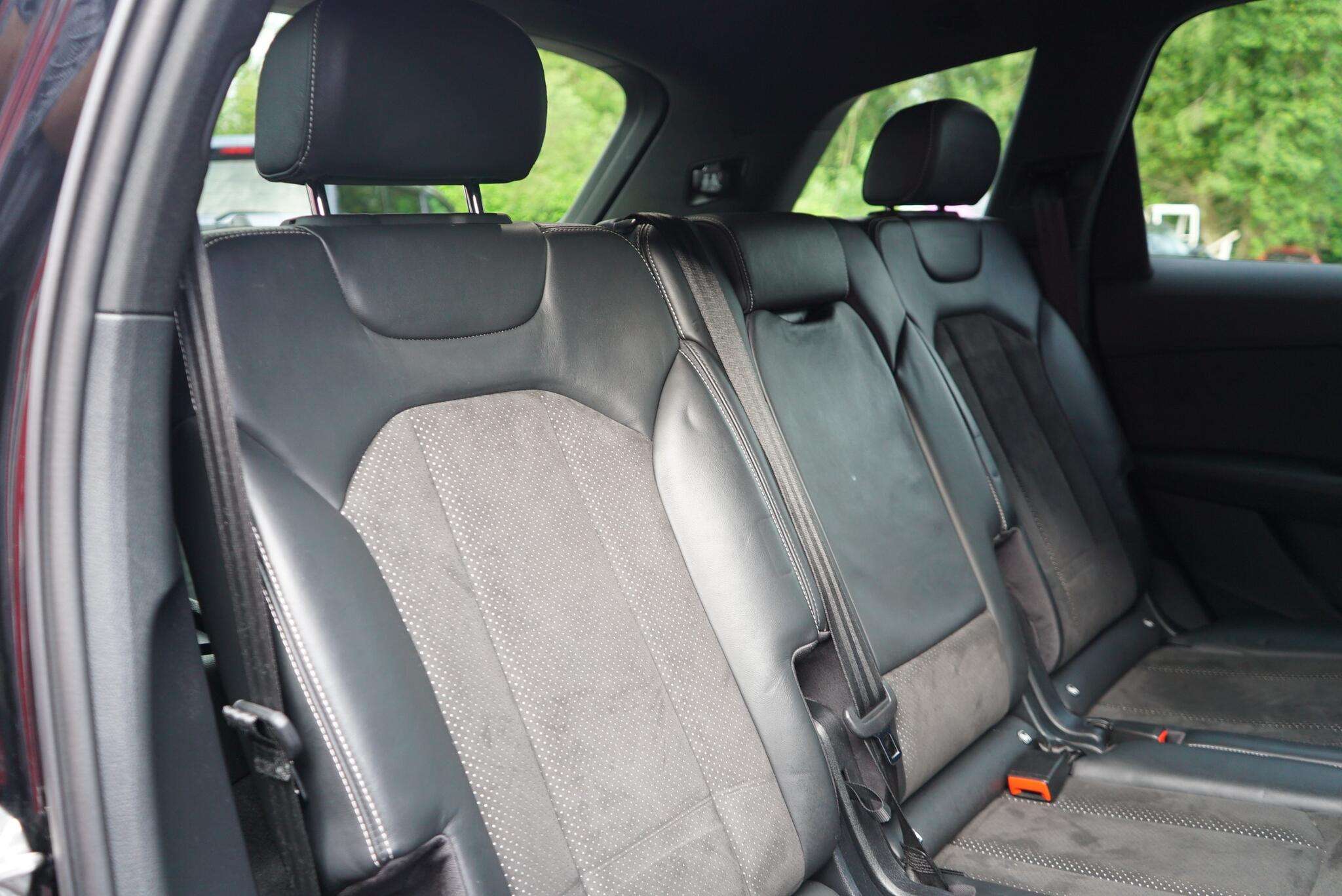 2016 AUDI Q7 2016 AUDI Q7