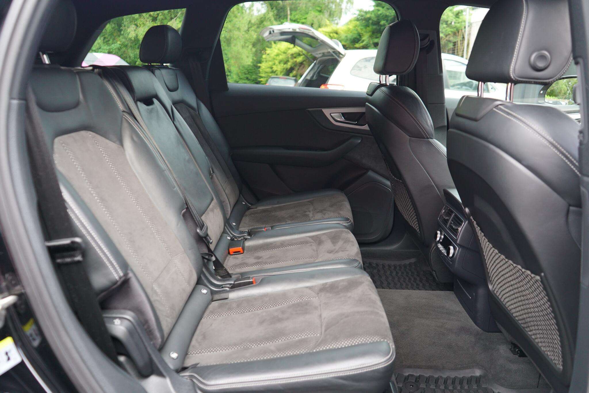 2016 AUDI Q7 2016 AUDI Q7