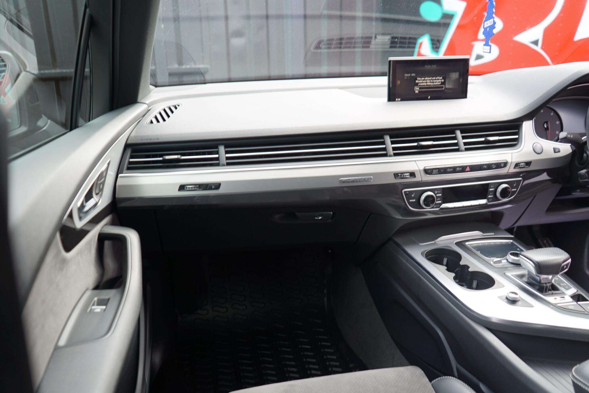 2016 AUDI Q7 2016 AUDI Q7