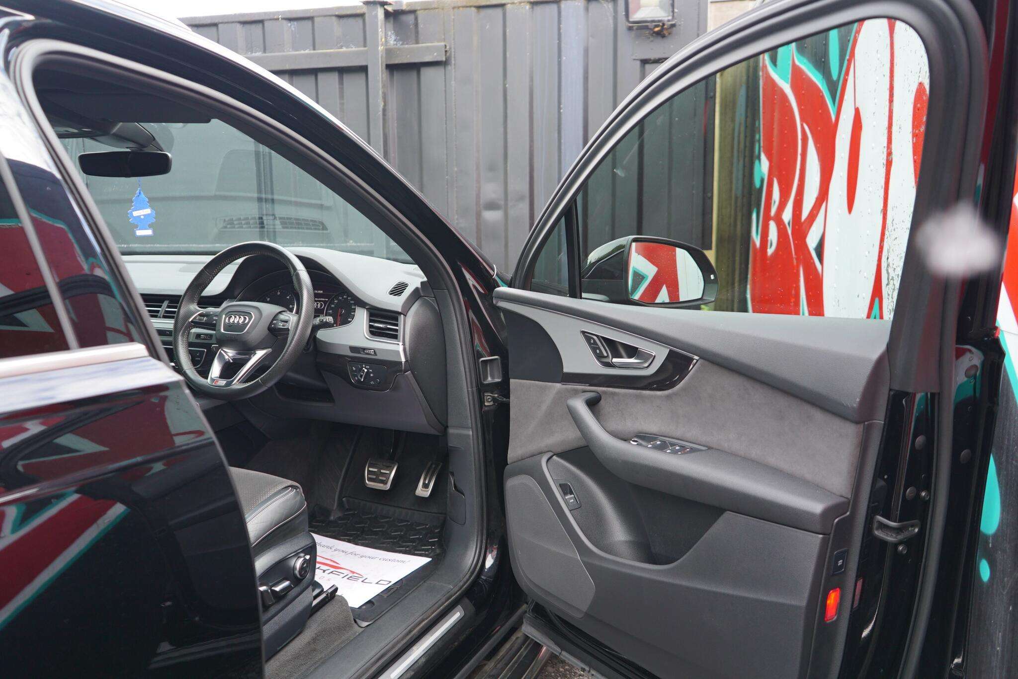 2016 AUDI Q7 2016 AUDI Q7