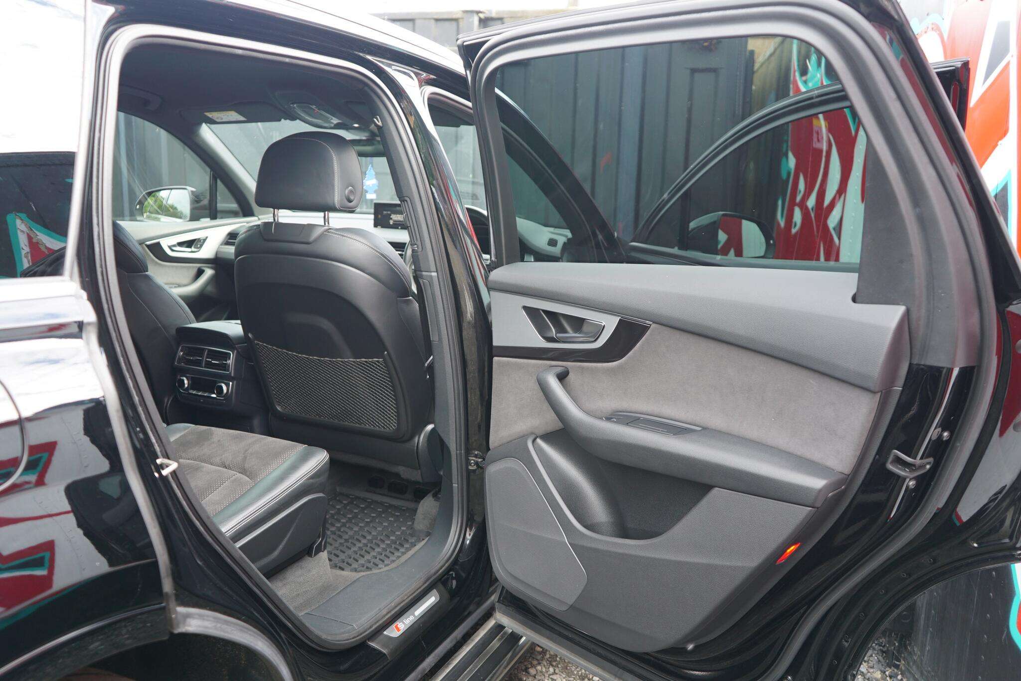 2016 AUDI Q7 2016 AUDI Q7